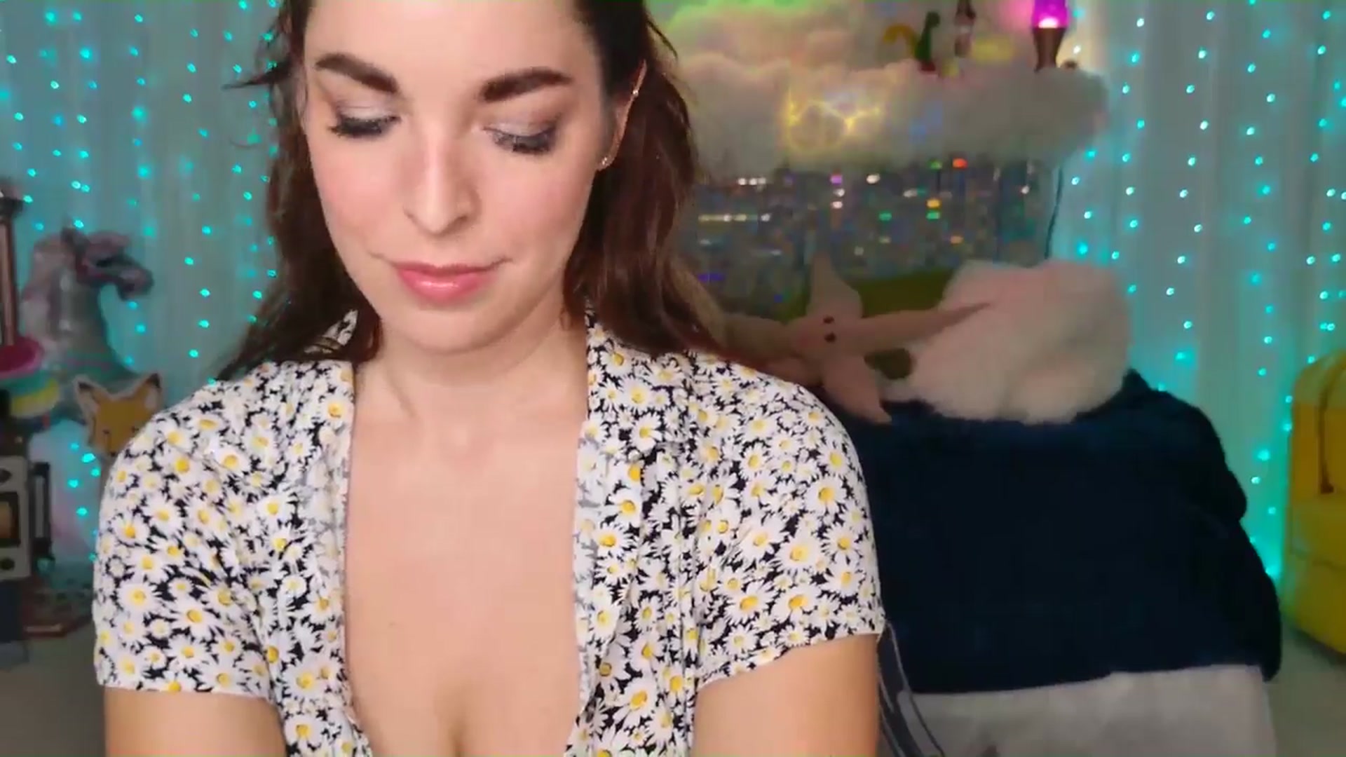 Gallery image thumbnail from ThunderKitten's myfreecams stream on, 07/25/2024, 10:16 image 10 of 20