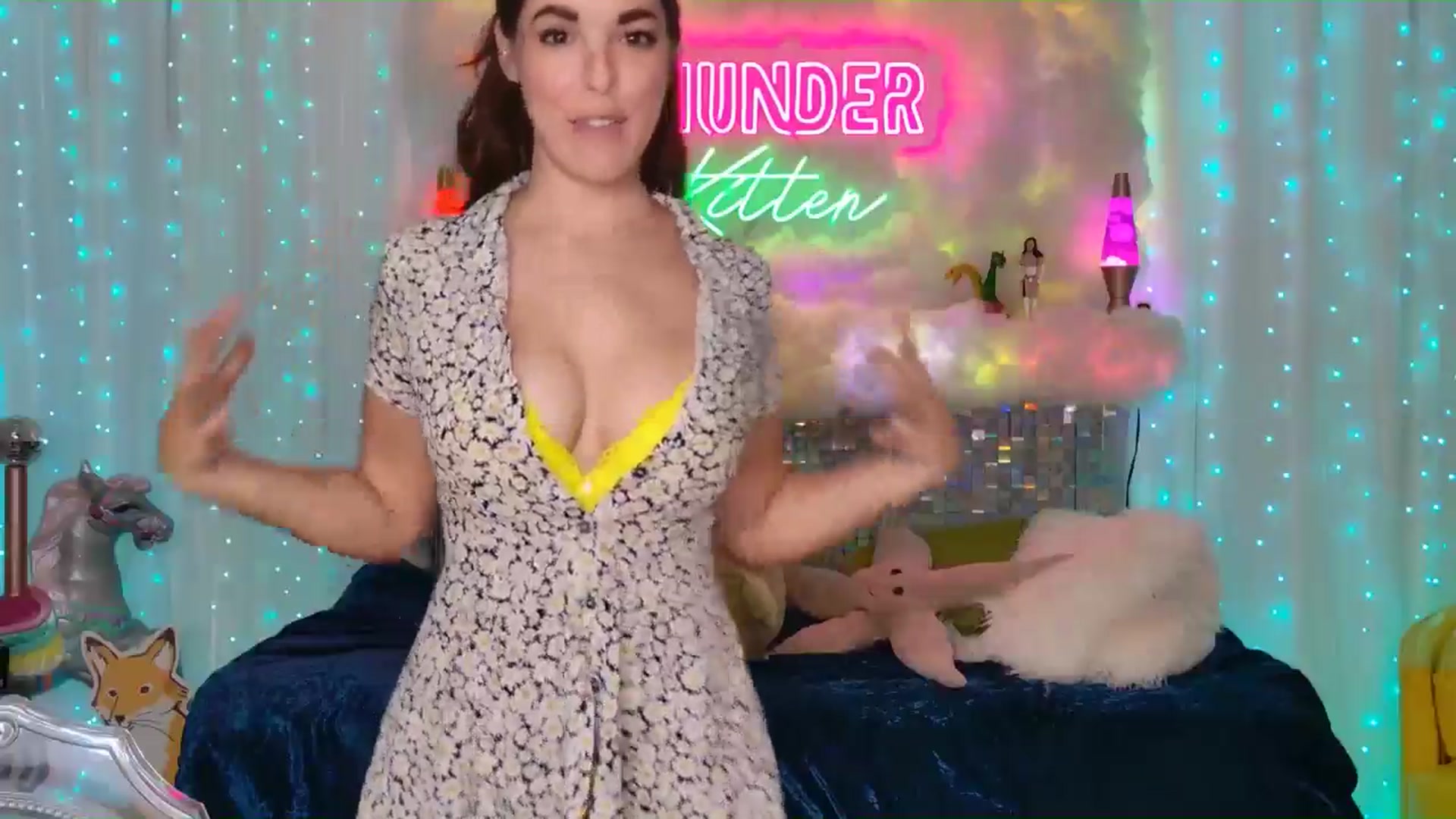 Gallery image thumbnail from ThunderKitten's myfreecams stream on, 07/25/2024, 10:16 image 5 of 20