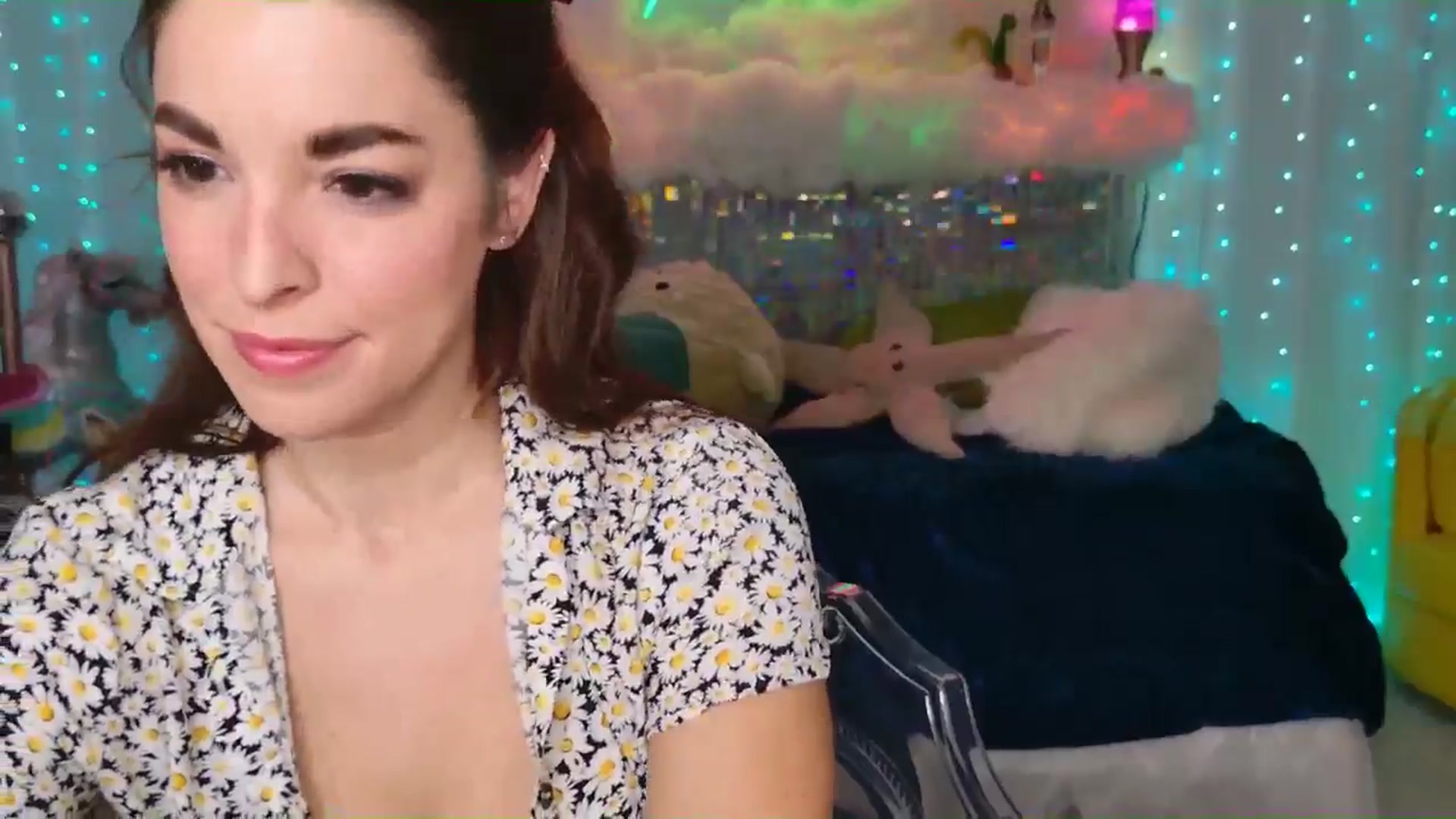 Gallery image thumbnail from ThunderKitten's myfreecams stream on, 07/25/2024, 10:16 image 11 of 20