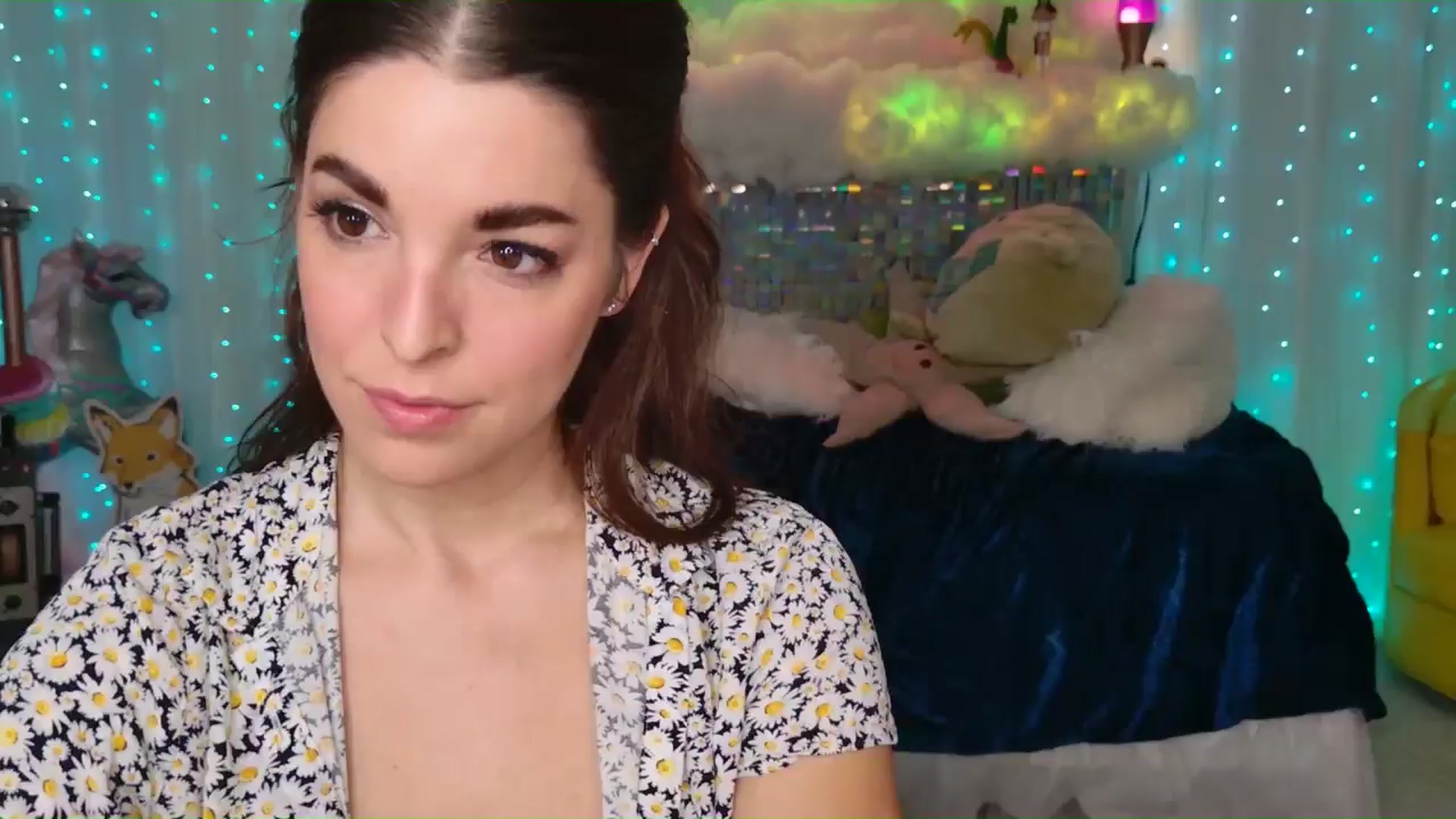 Gallery image thumbnail from ThunderKitten's myfreecams stream on, 07/25/2024, 10:16 image 1 of 20