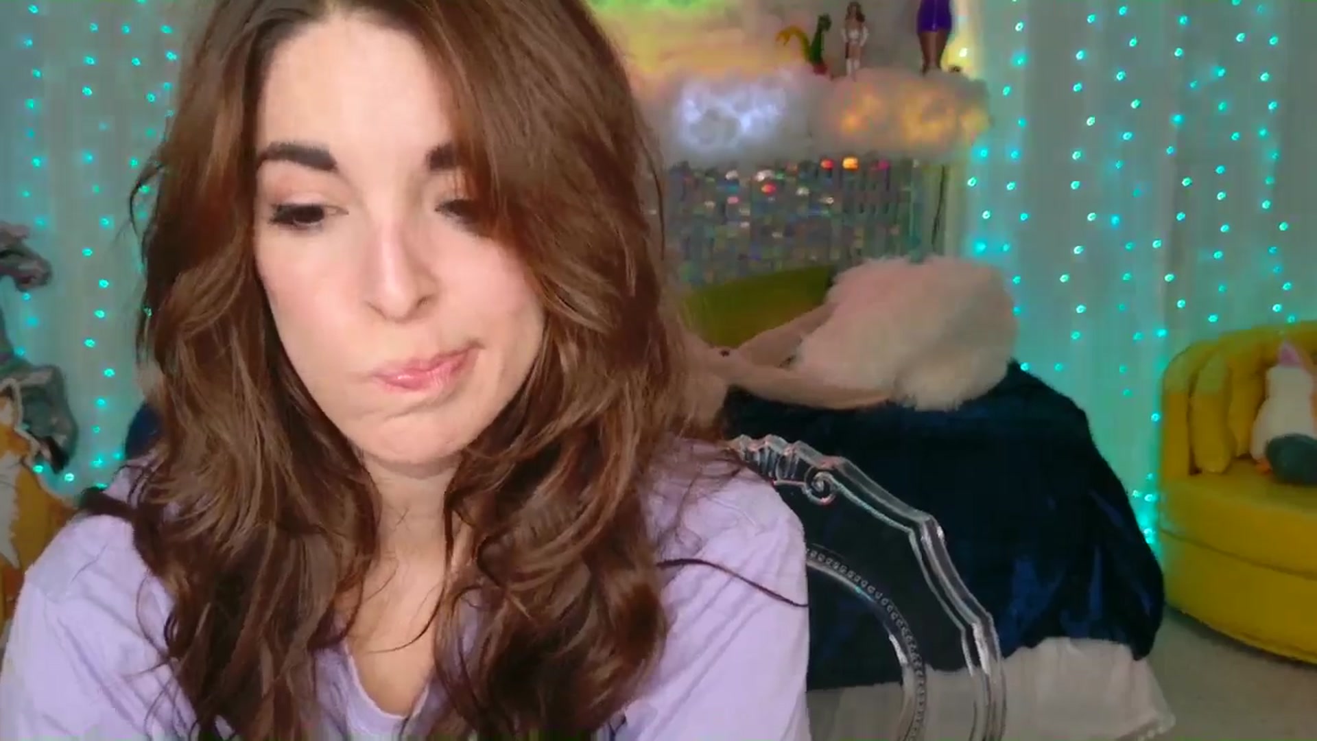 Gallery image thumbnail from ThunderKitten's myfreecams stream on, 08/08/2024, 07:11 image 12 of 20