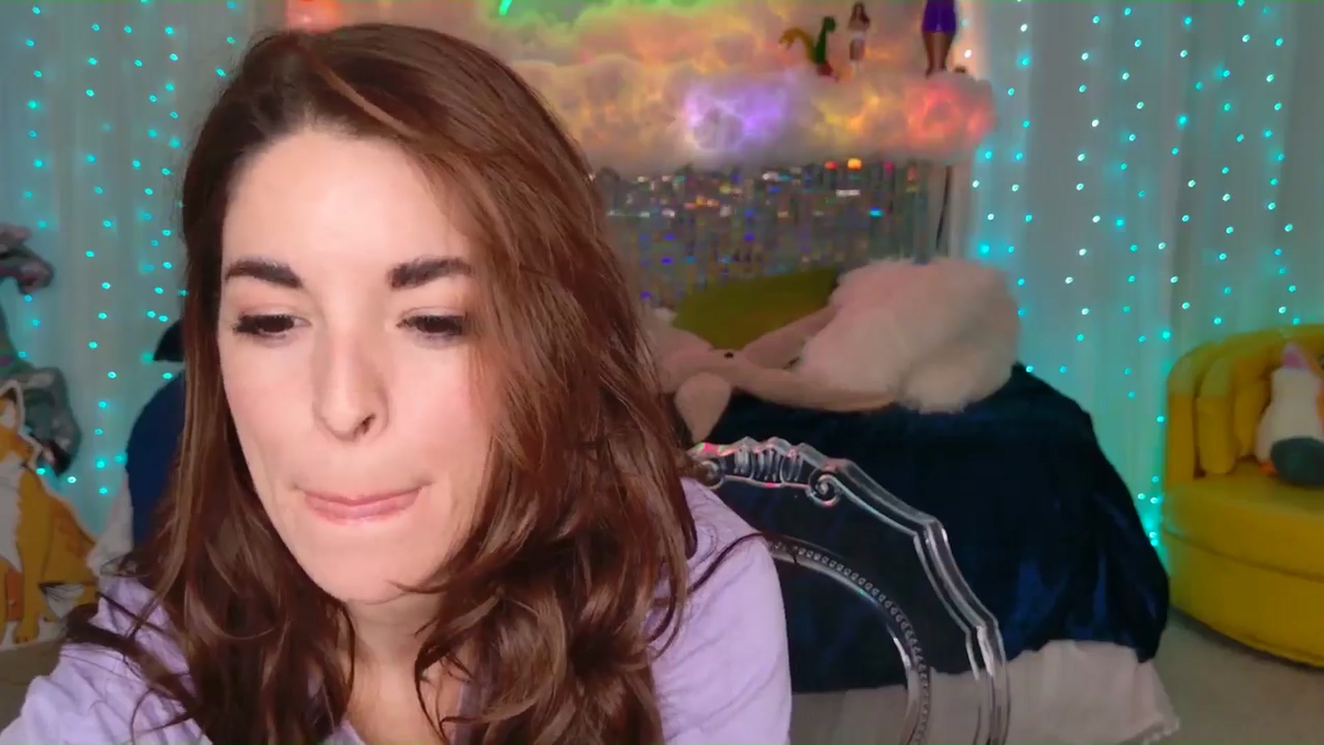 Gallery image thumbnail from ThunderKitten's myfreecams stream on, 08/08/2024, 07:11 image 10 of 20
