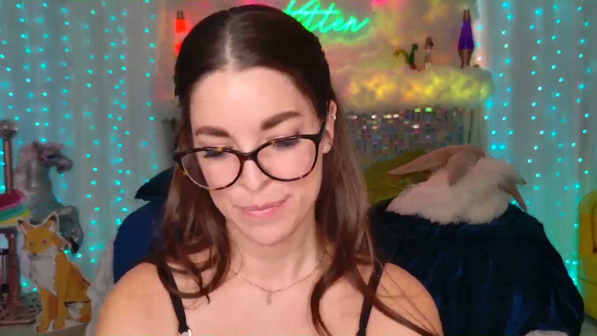 Gallery image thumbnail from ThunderKitten's myfreecams stream on, 08/10/2024, 09:44 image 13 of 20