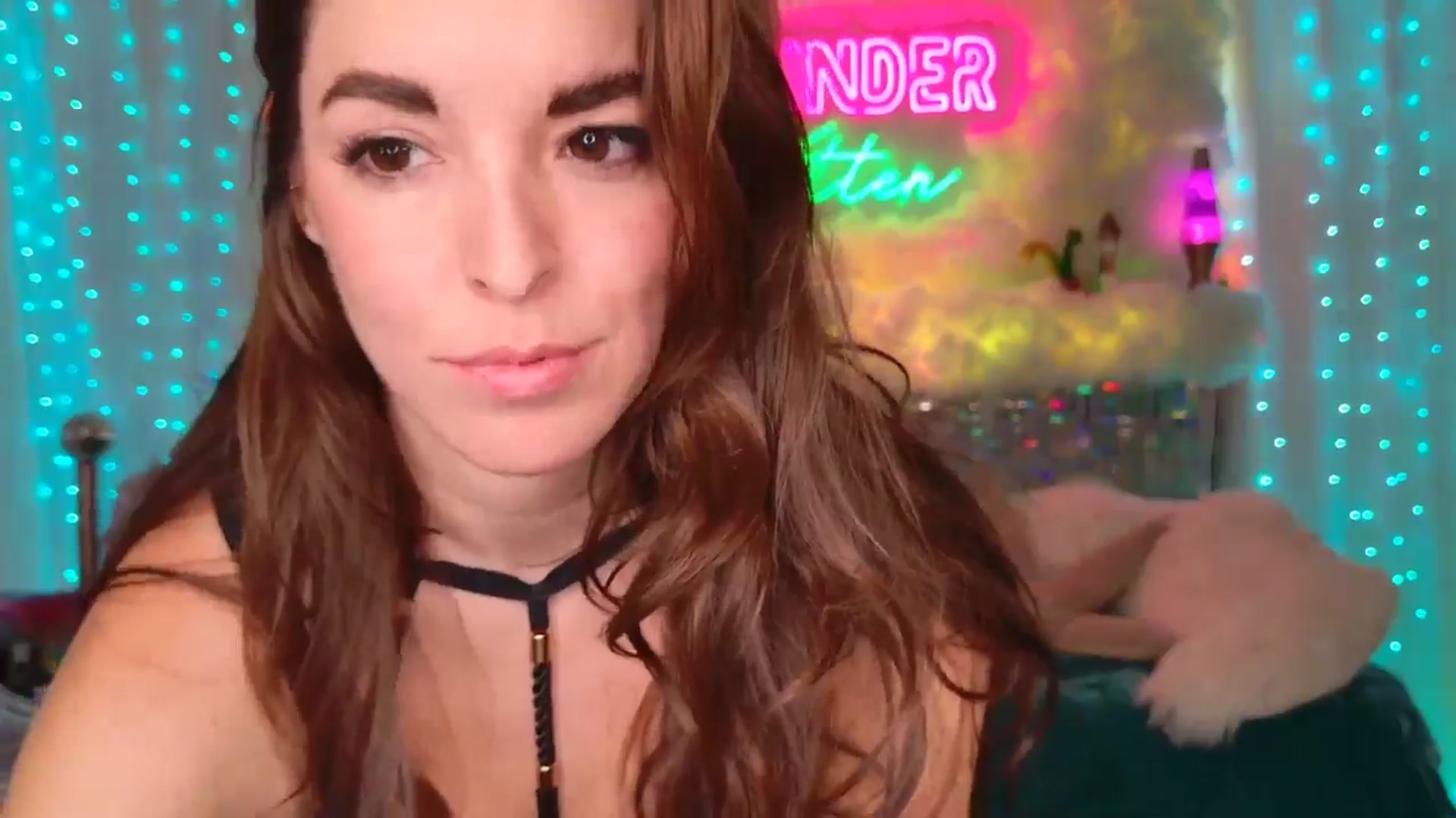 Gallery image thumbnail from ThunderKitten's myfreecams stream on, 09/03/2024, 08:15 image 12 of 20