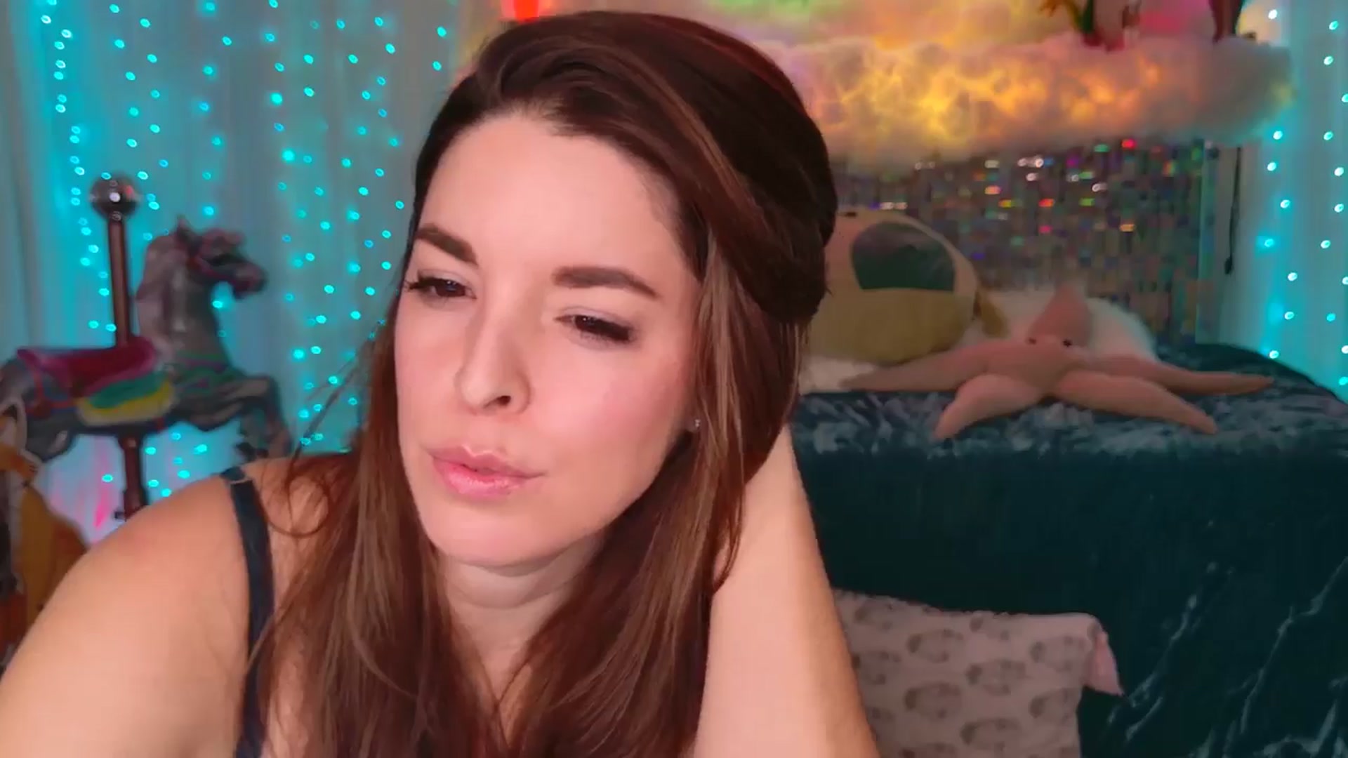 Gallery image thumbnail from ThunderKitten's myfreecams stream on, 11/14/2024, 09:57 image 11 of 20