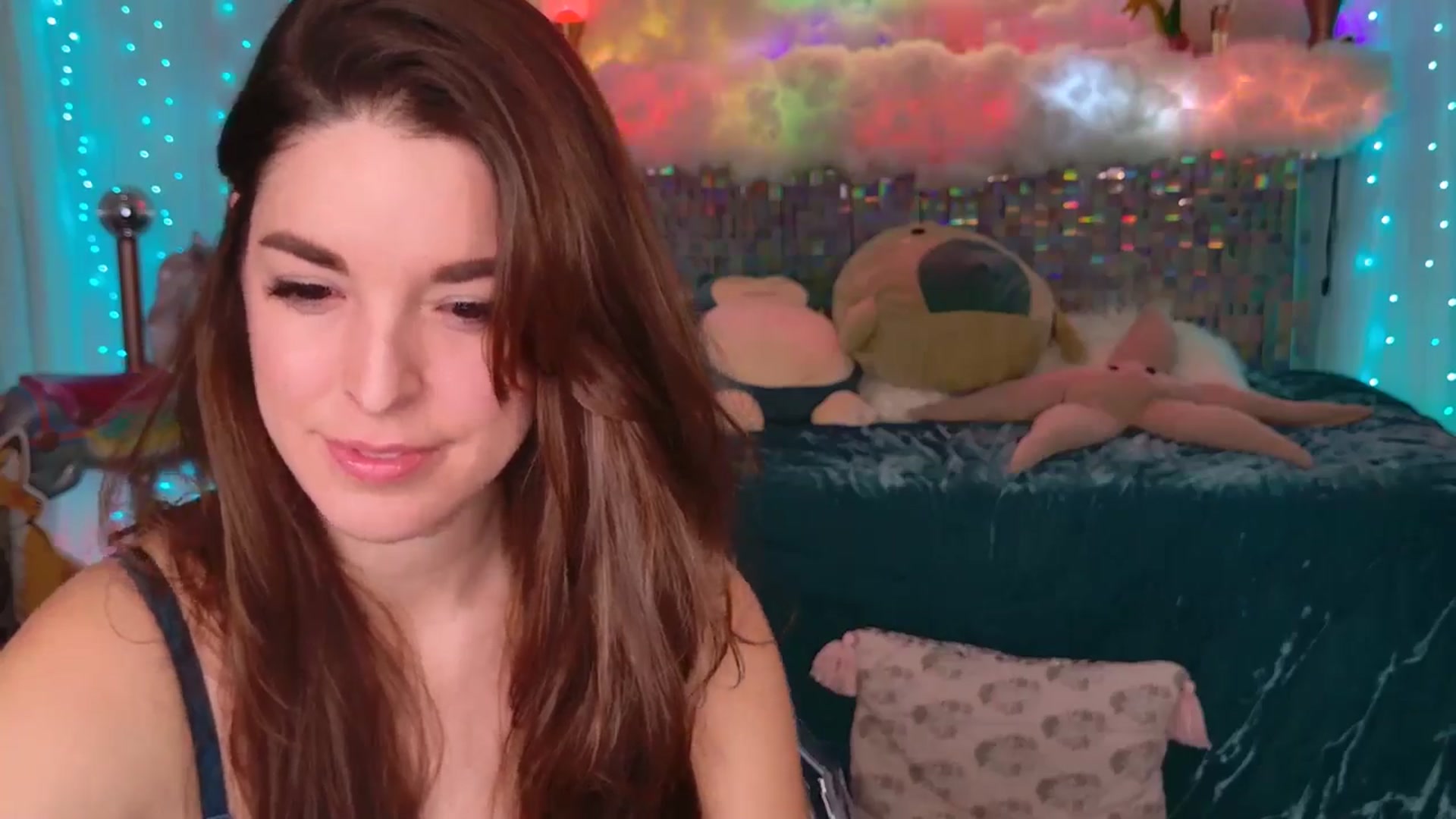 Gallery image thumbnail from ThunderKitten's myfreecams stream on, 11/14/2024, 09:57 image 13 of 20