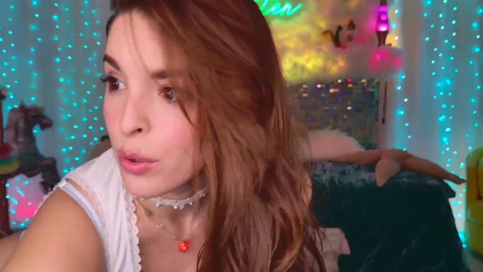 Gallery image thumbnail from ThunderKitten's myfreecams stream on, 12/05/2024, 07:00 image 5 of 20