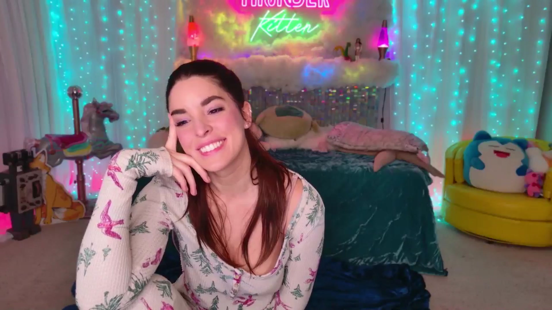 Gallery image thumbnail from ThunderKitten's myfreecams stream on, 12/10/2024, 06:24 image 7 of 20