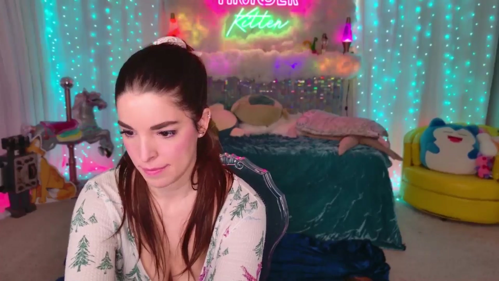 Gallery image thumbnail from ThunderKitten's myfreecams stream on, 12/10/2024, 06:24 image 13 of 20