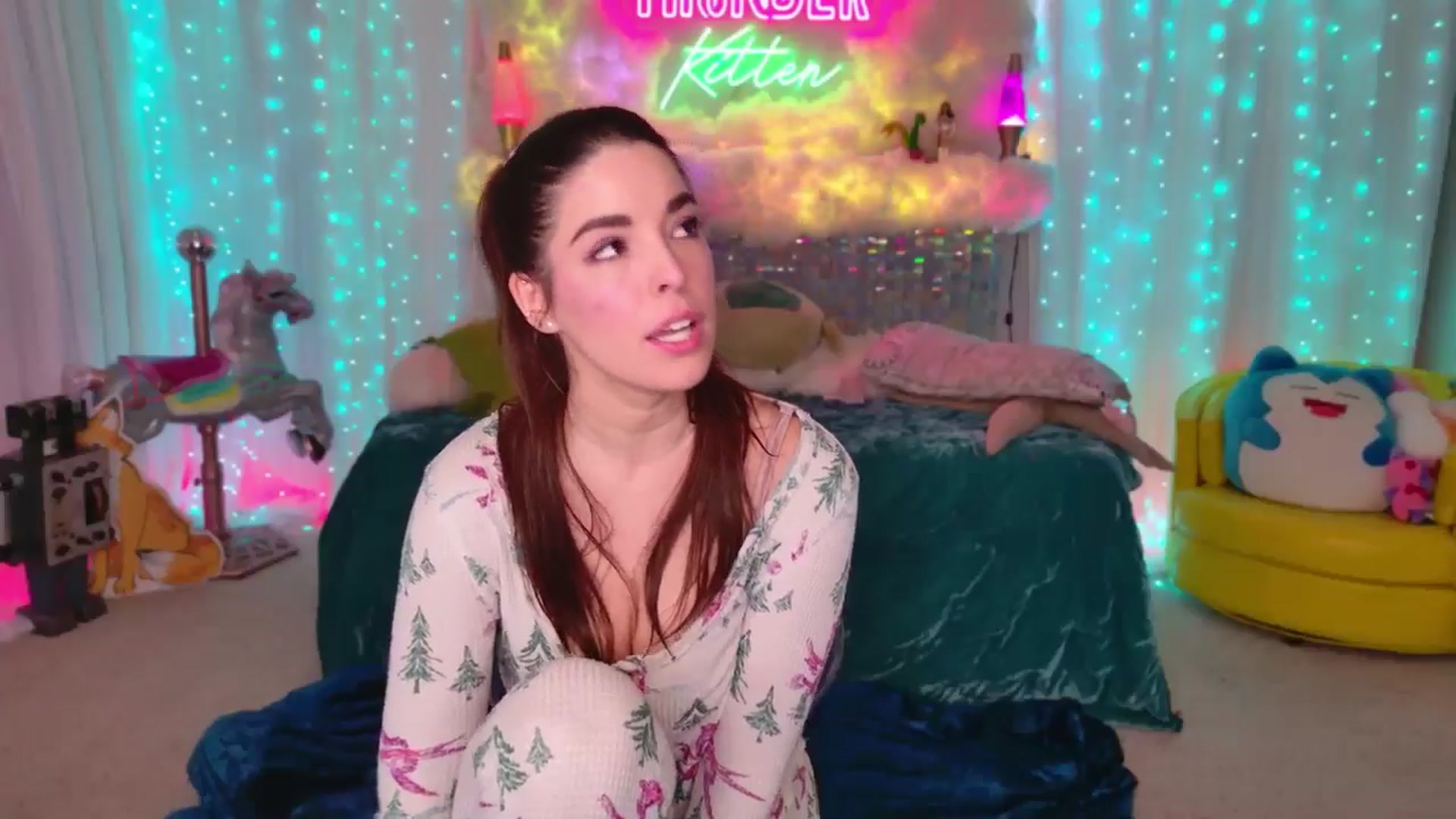 Gallery image thumbnail from ThunderKitten's myfreecams stream on, 12/10/2024, 06:24 image 3 of 20