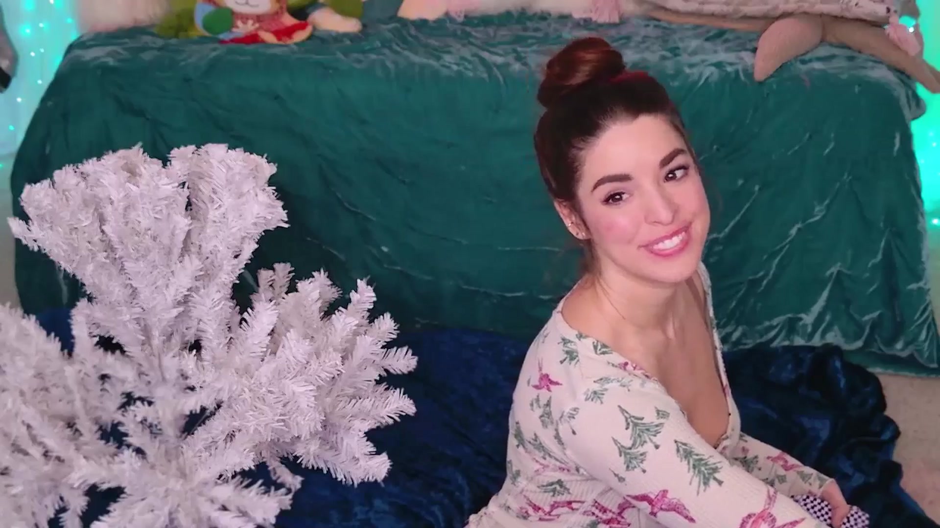Gallery image thumbnail from ThunderKitten's myfreecams stream on, 12/10/2024, 08:59 image 6 of 20