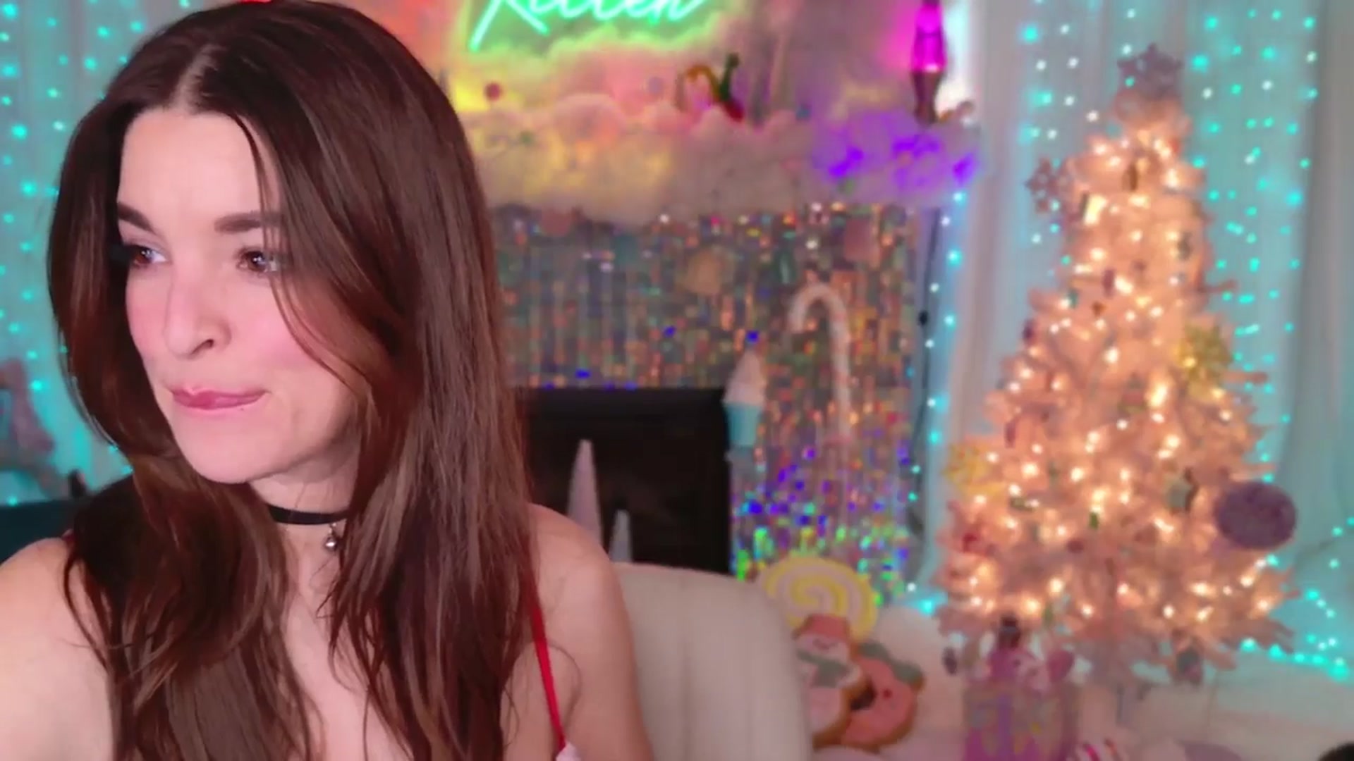 Gallery image thumbnail from ThunderKitten's myfreecams stream on, 12/29/2024, 10:07 image 8 of 20