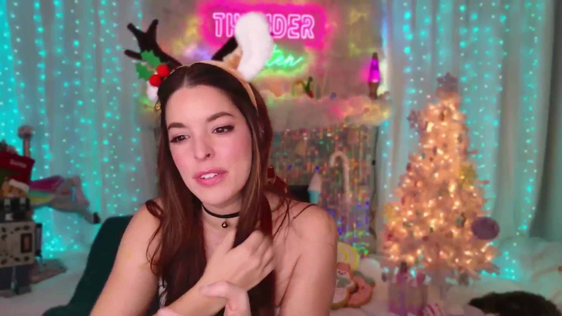 Gallery image thumbnail from ThunderKitten's myfreecams stream on, 12/31/2024, 08:20 image 3 of 20
