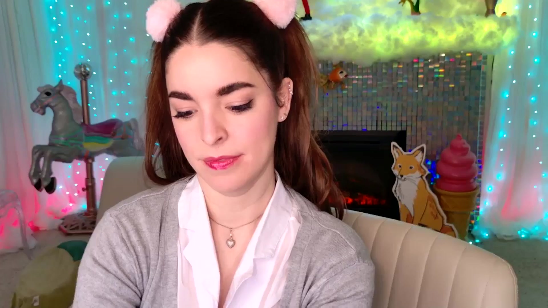 Gallery image thumbnail from ThunderKitten's myfreecams stream on, 02/08/2025, 08:54 image 8 of 20