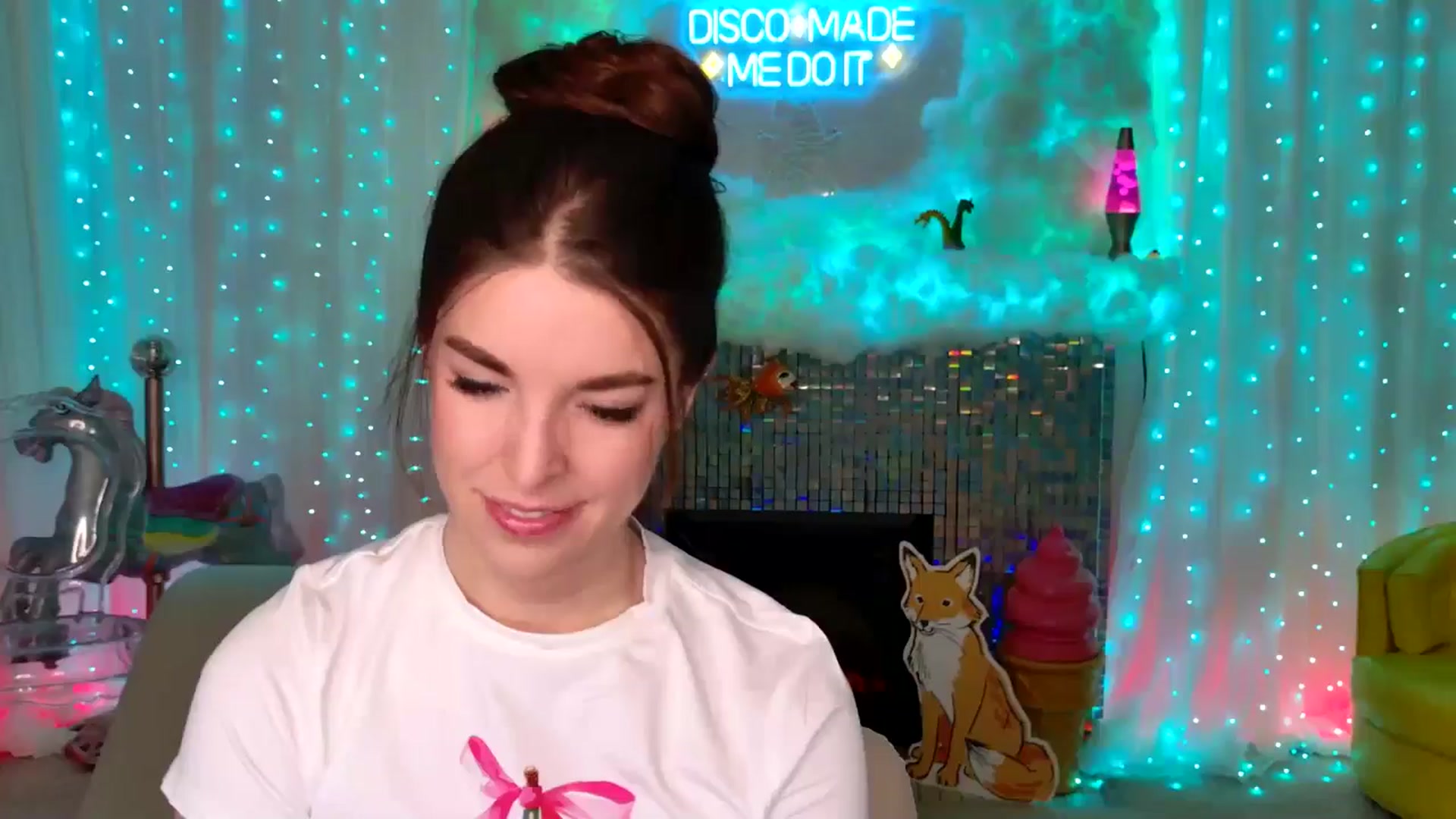 Gallery image thumbnail from ThunderKitten's myfreecams stream on, 02/20/2025, 08:20 image 13 of 20