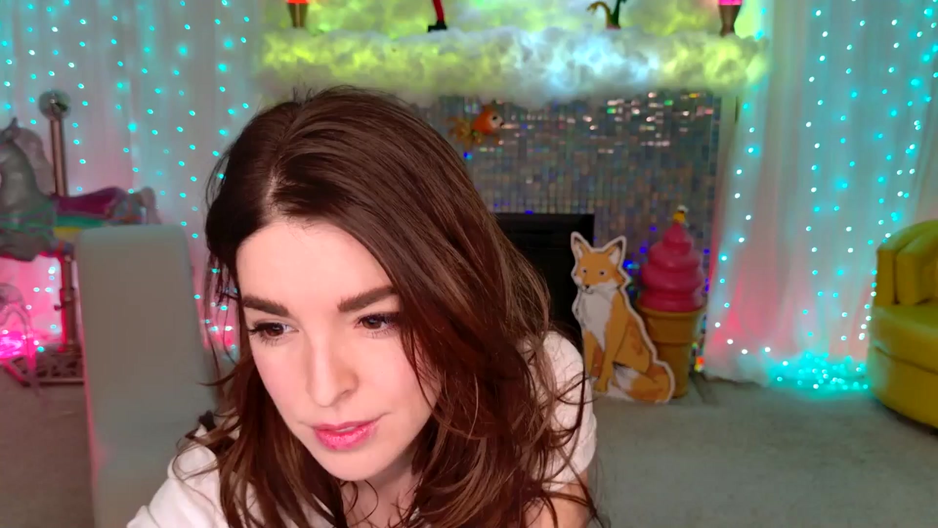 Gallery image thumbnail from ThunderKitten's myfreecams stream on, 03/01/2025, 07:17 image 16 of 20