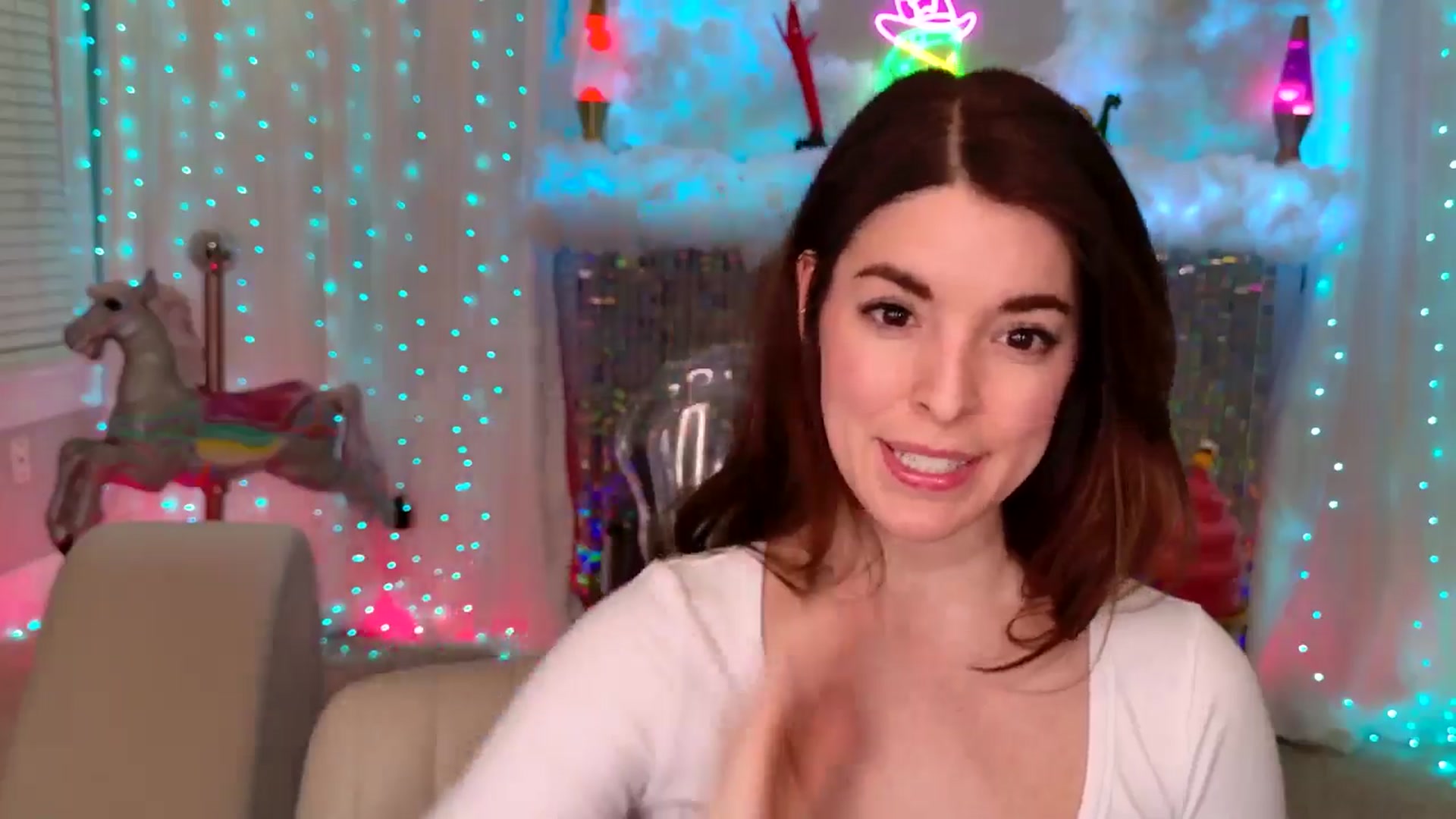 Gallery image thumbnail from ThunderKitten's myfreecams stream on, 03/04/2025, 09:03 image 16 of 20