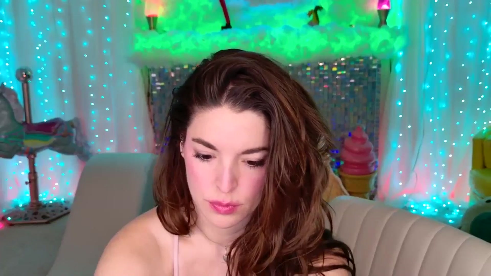 Gallery image thumbnail from ThunderKitten's myfreecams stream on, 04/09/2025, 06:51 image 14 of 20