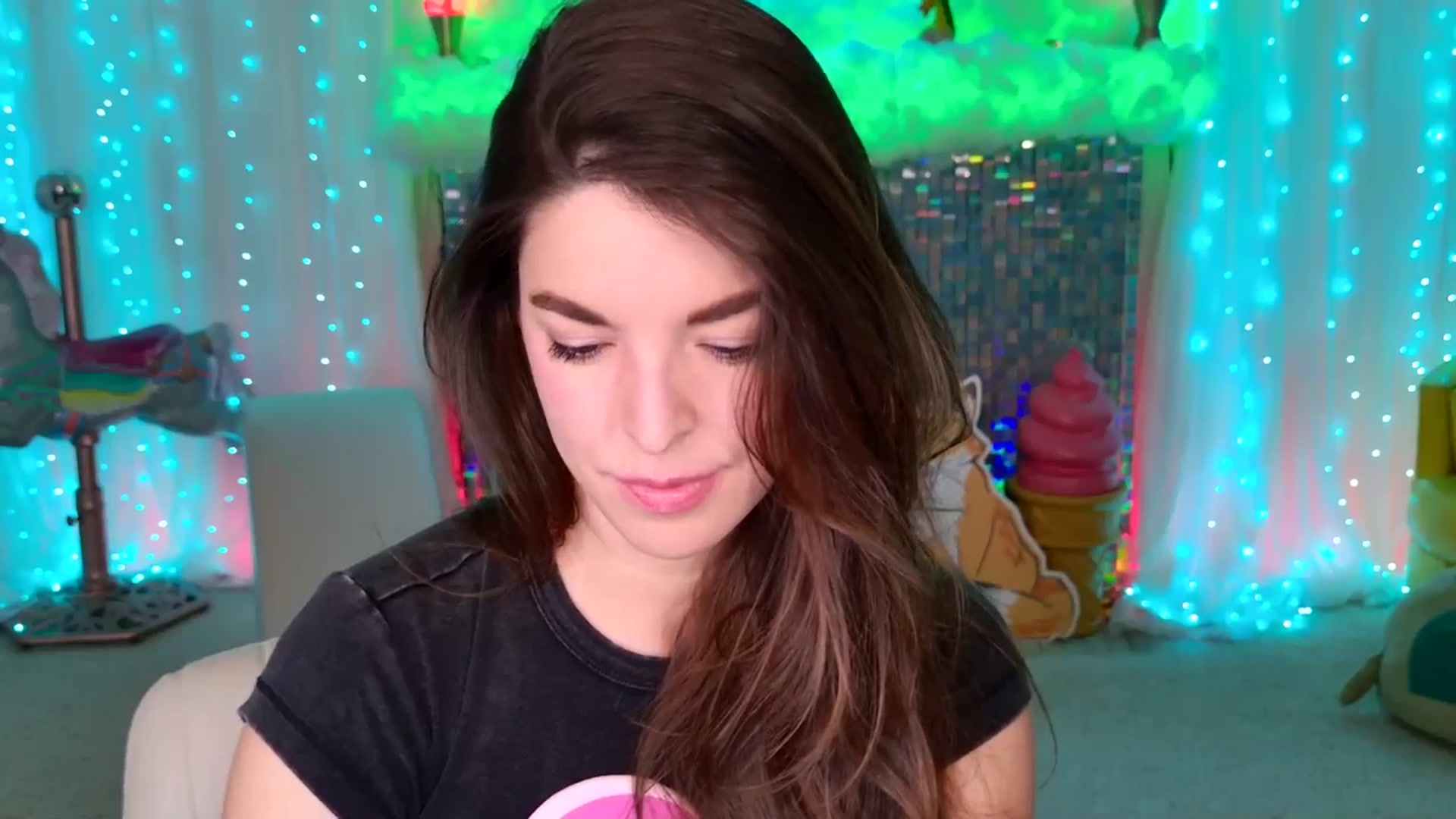 Gallery image thumbnail from ThunderKitten's myfreecams stream on, 04/24/2025, 07:36 image 19 of 20