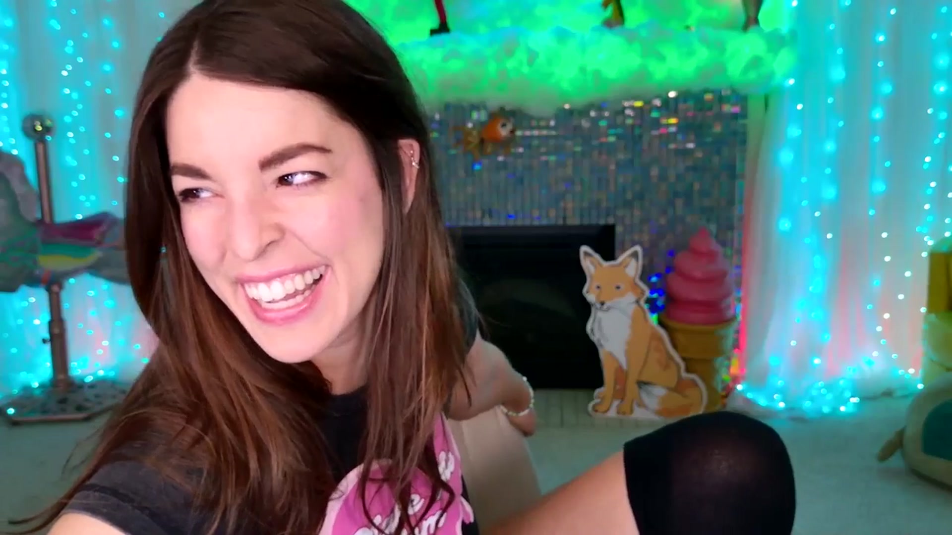 Gallery image thumbnail from ThunderKitten's myfreecams stream on, 04/24/2025, 07:36 image 16 of 20