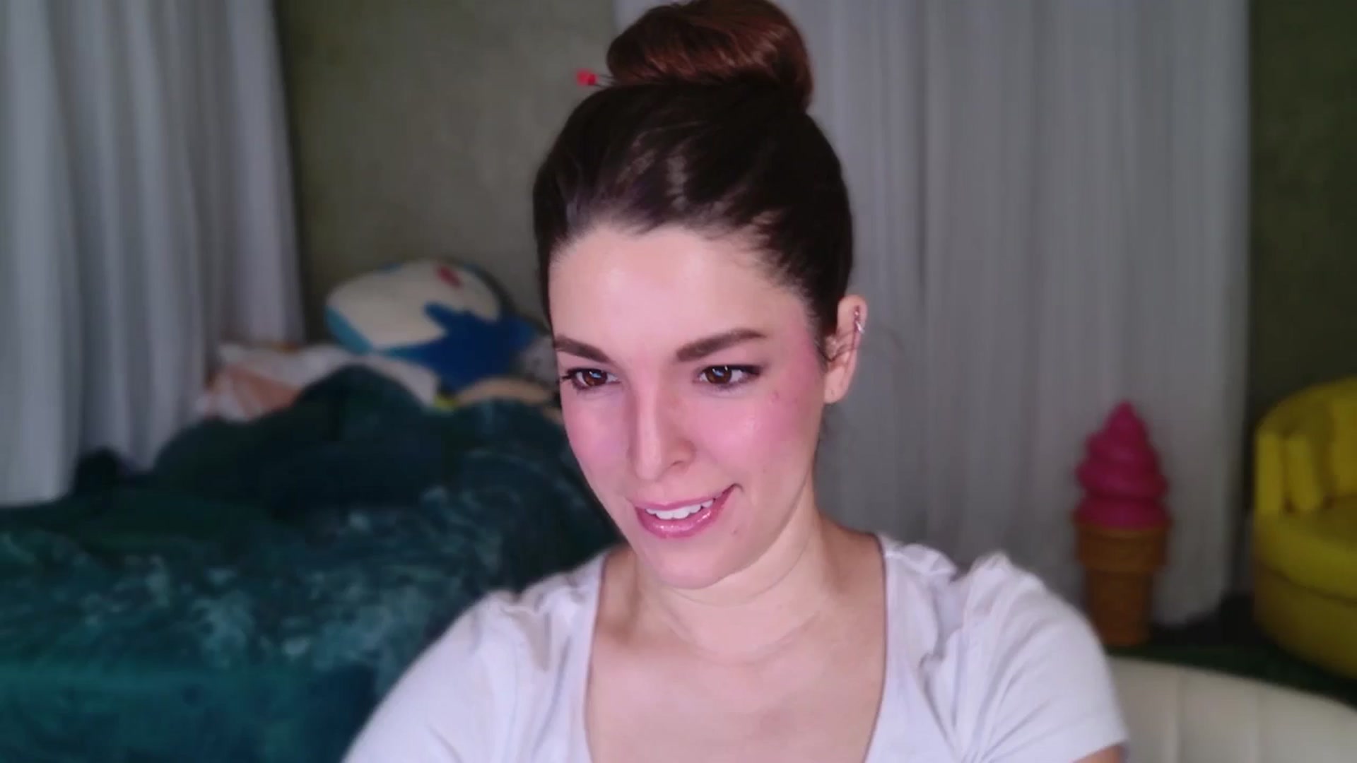 Gallery image thumbnail from ThunderKitten's myfreecams stream on, 06/03/2025, 07:44 image 1 of 20