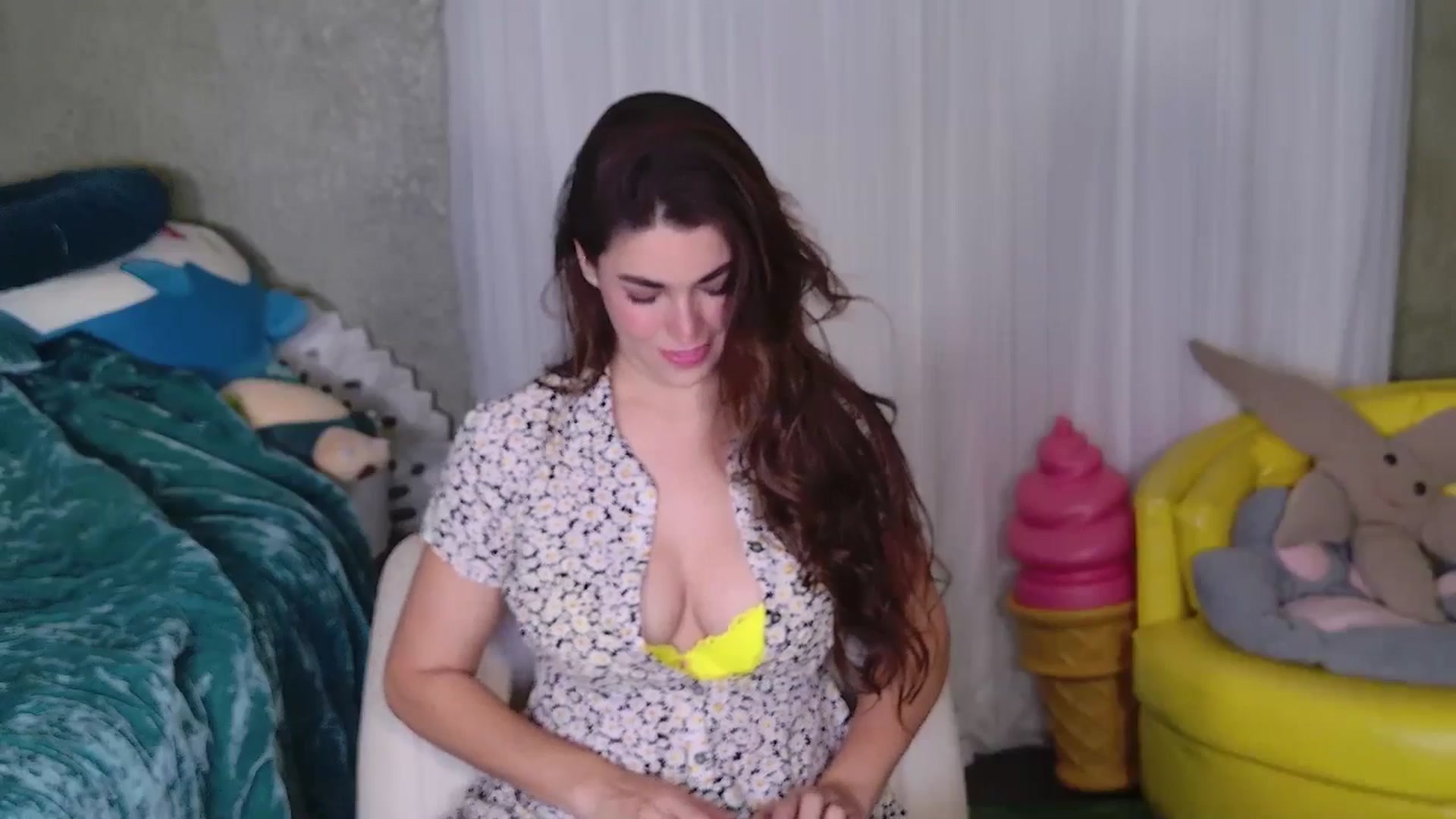 Gallery image thumbnail from ThunderKitten's myfreecams stream on, 06/19/2025, 09:14 image 3 of 20