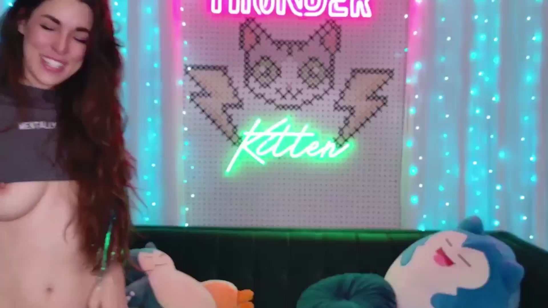 Gallery image thumbnail from ThunderKitten's myfreecams stream on, 09/25/2025, 09:07 image 2 of 20