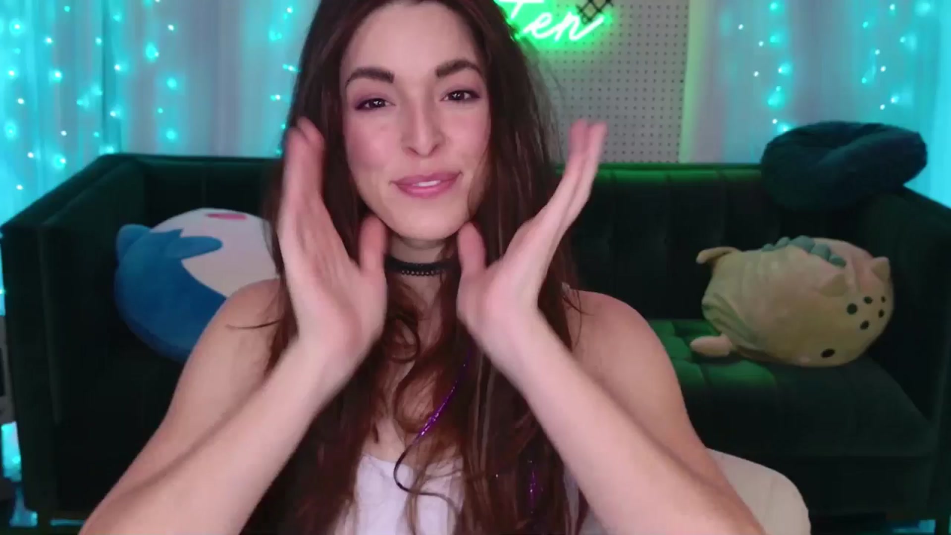 Gallery image thumbnail from ThunderKitten's myfreecams stream on, 11/06/2025, 08:03 image 1 of 20