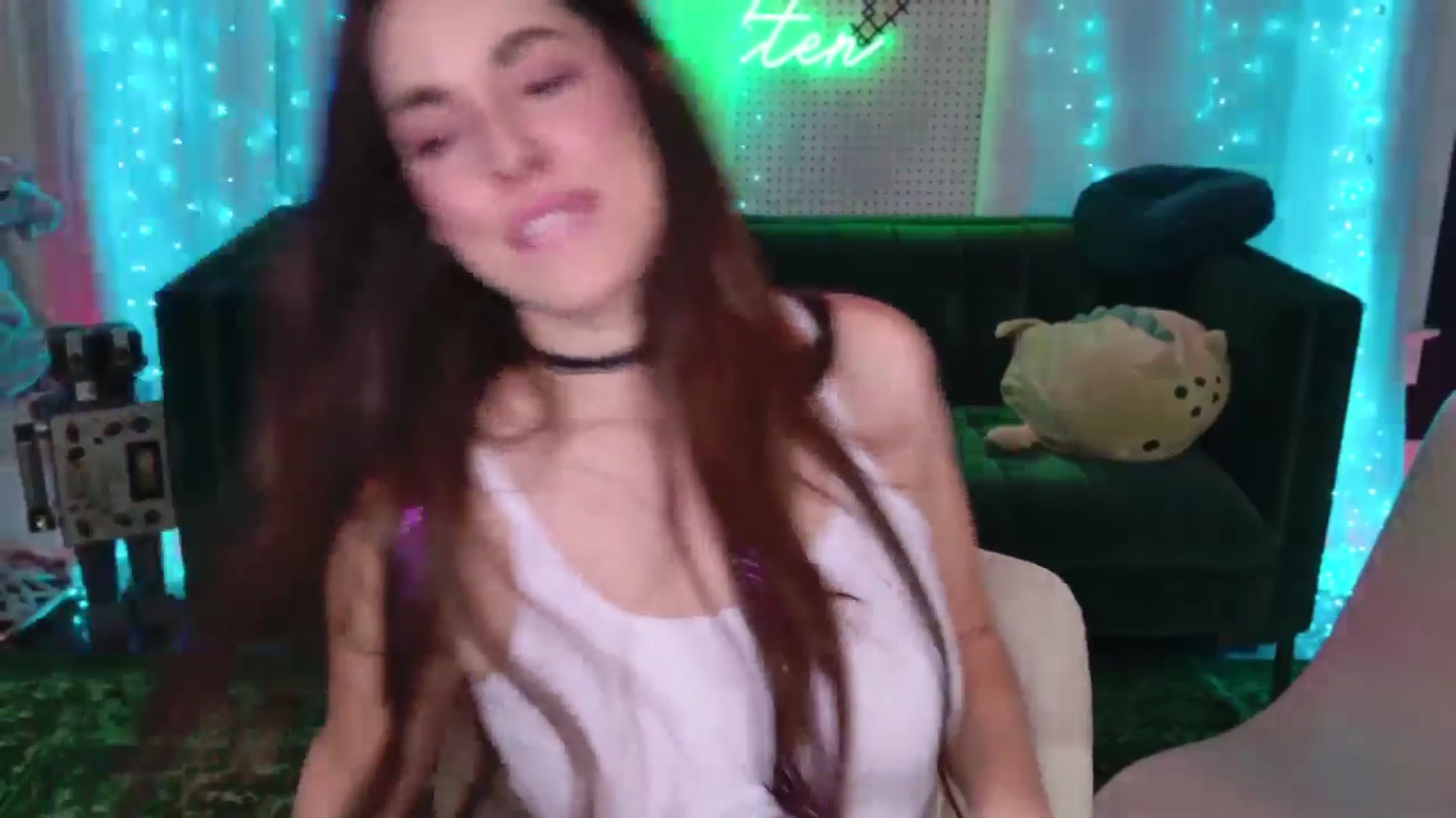 Gallery image thumbnail from ThunderKitten's myfreecams stream on, 11/06/2025, 08:03 image 6 of 20