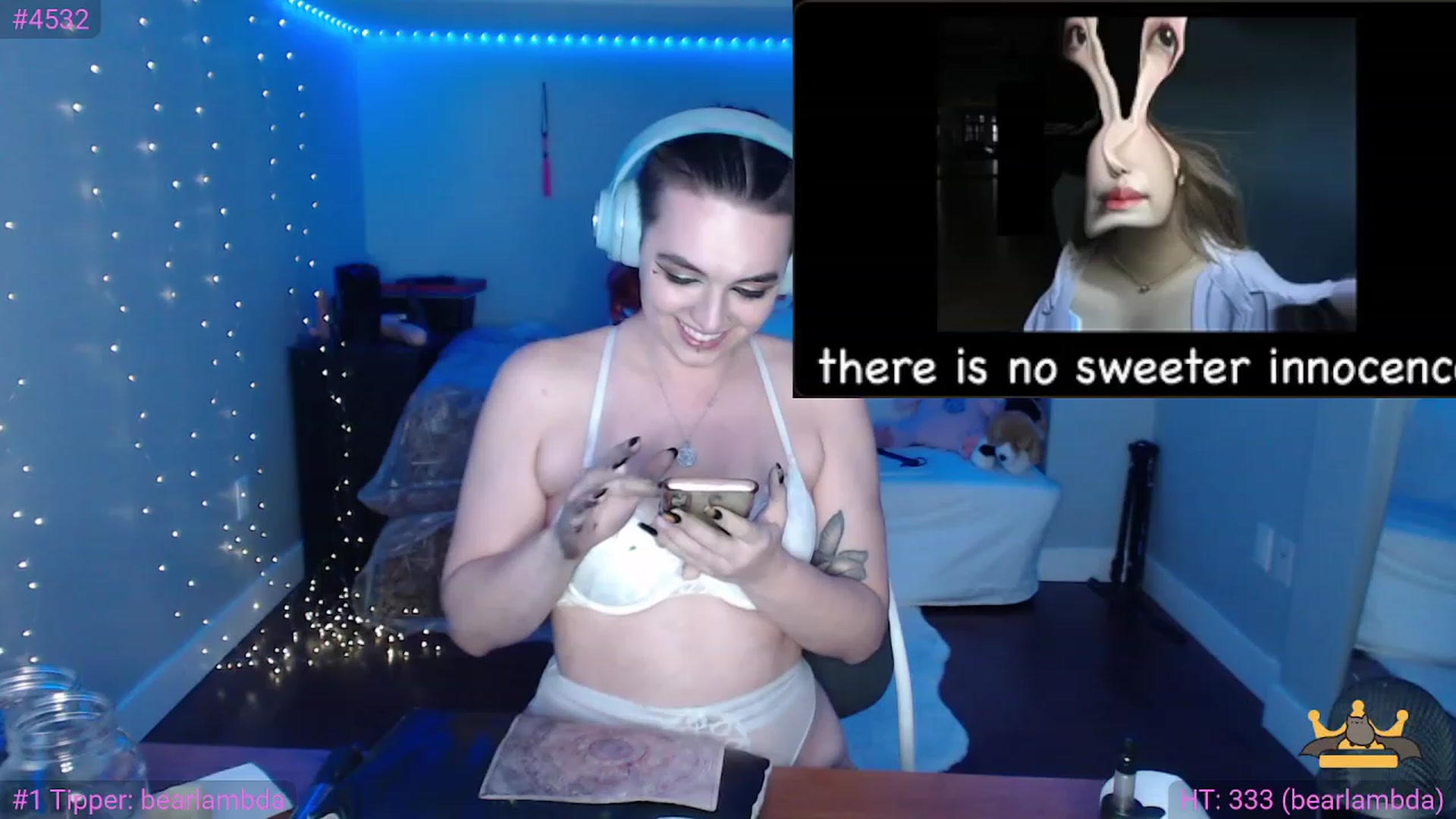 Gallery image thumbnail from TiaBeanie's myfreecams stream on, 11/16/2022, 02:50 image 5 of 20