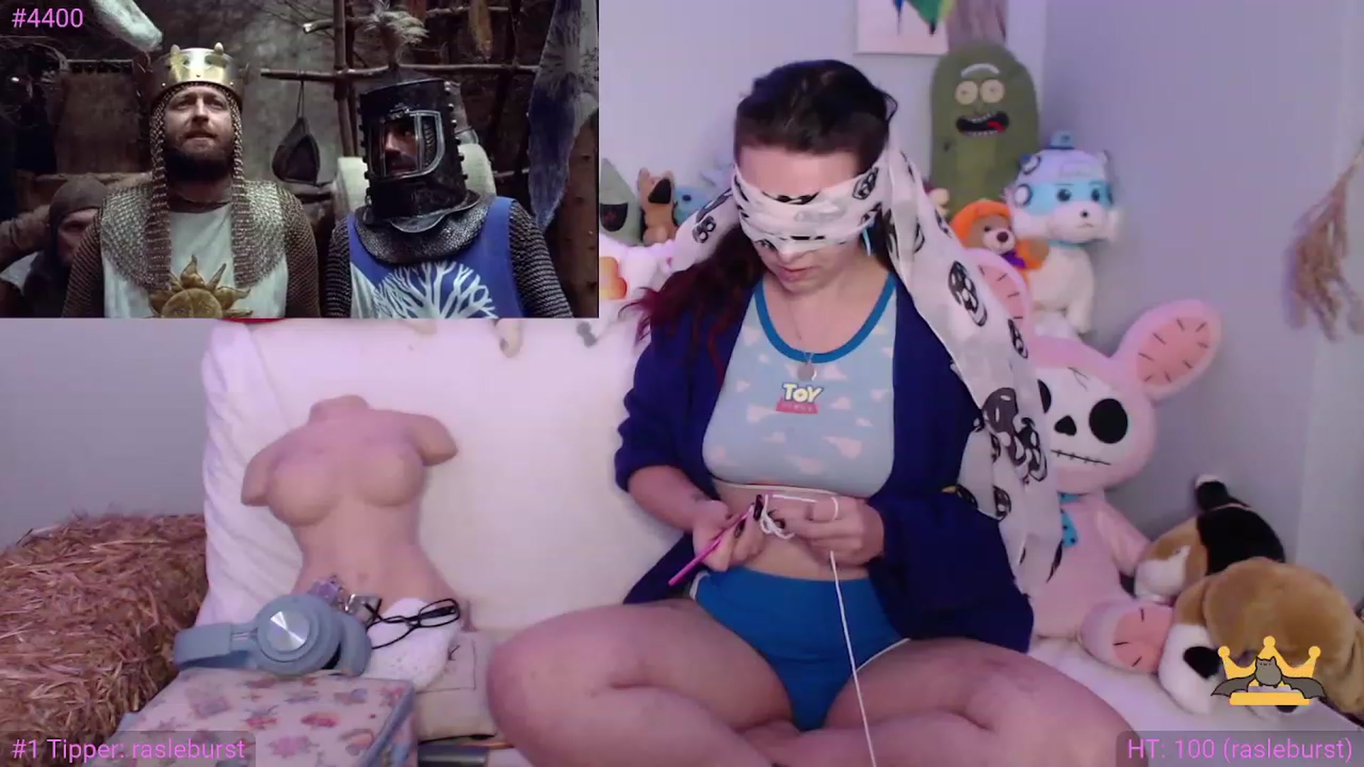 Gallery image thumbnail from TiaBeanie's myfreecams stream on, 11/23/2022, 24:01 image 19 of 20