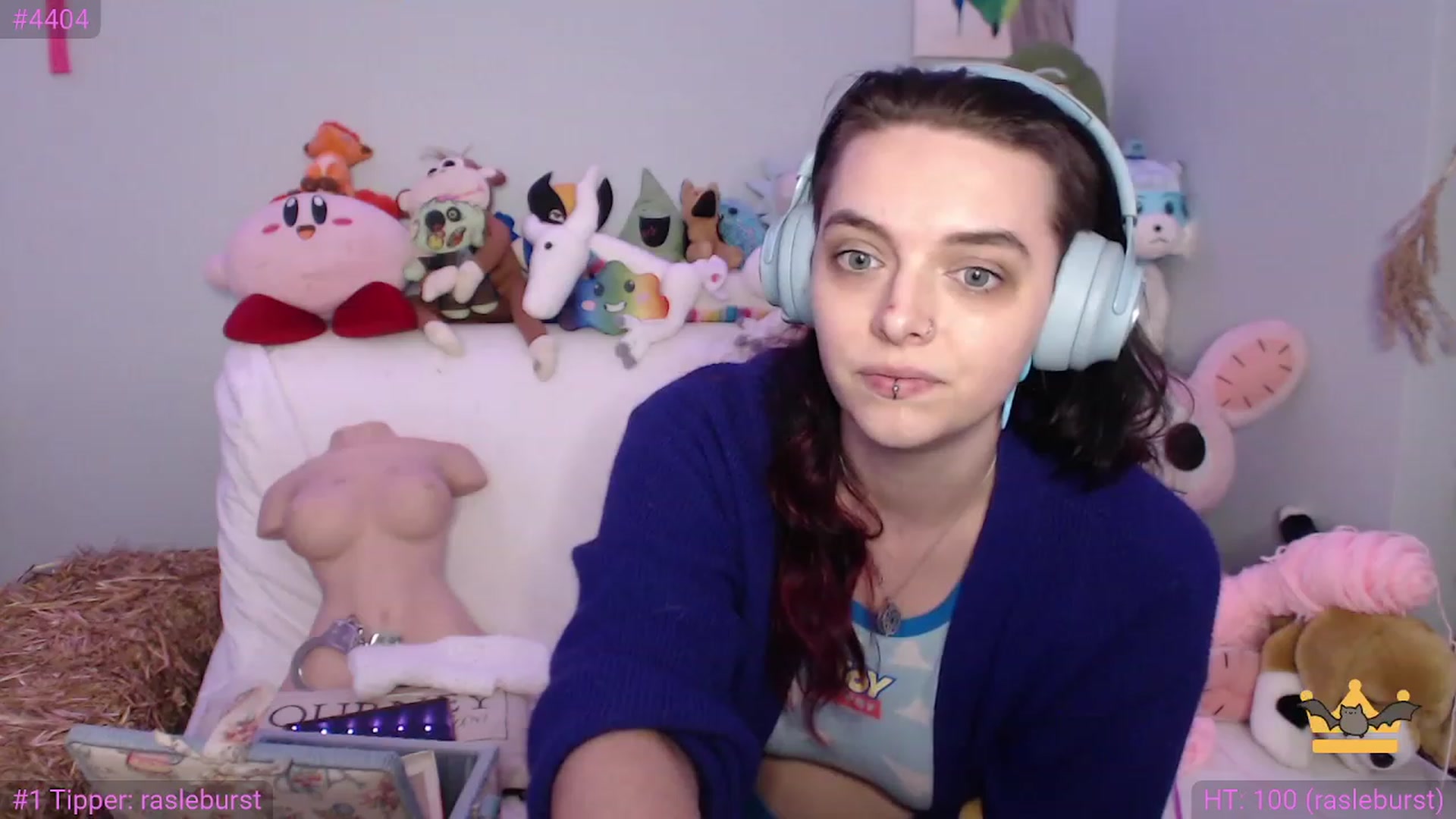 Gallery image thumbnail from TiaBeanie's myfreecams stream on, 11/23/2022, 02:17 image 2 of 20