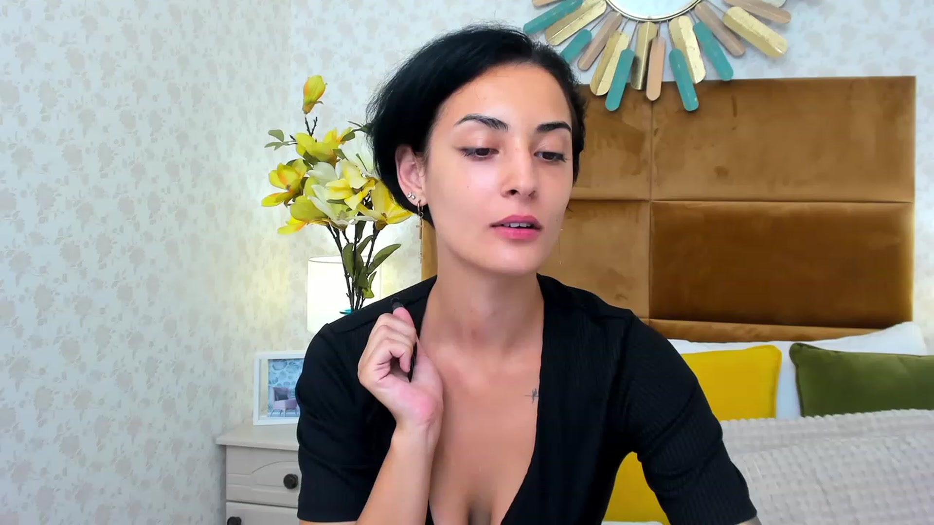Gallery image thumbnail from TiaChi's myfreecams stream on, 07/28/2023, 16:05 image 5 of 20