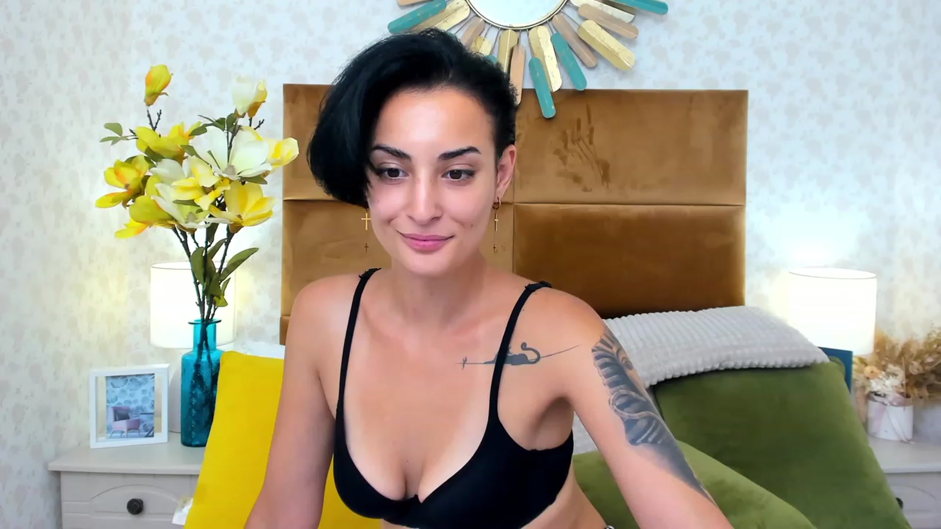 Gallery image thumbnail from TiaChi's myfreecams stream on, 07/28/2023, 19:08 image 7 of 20