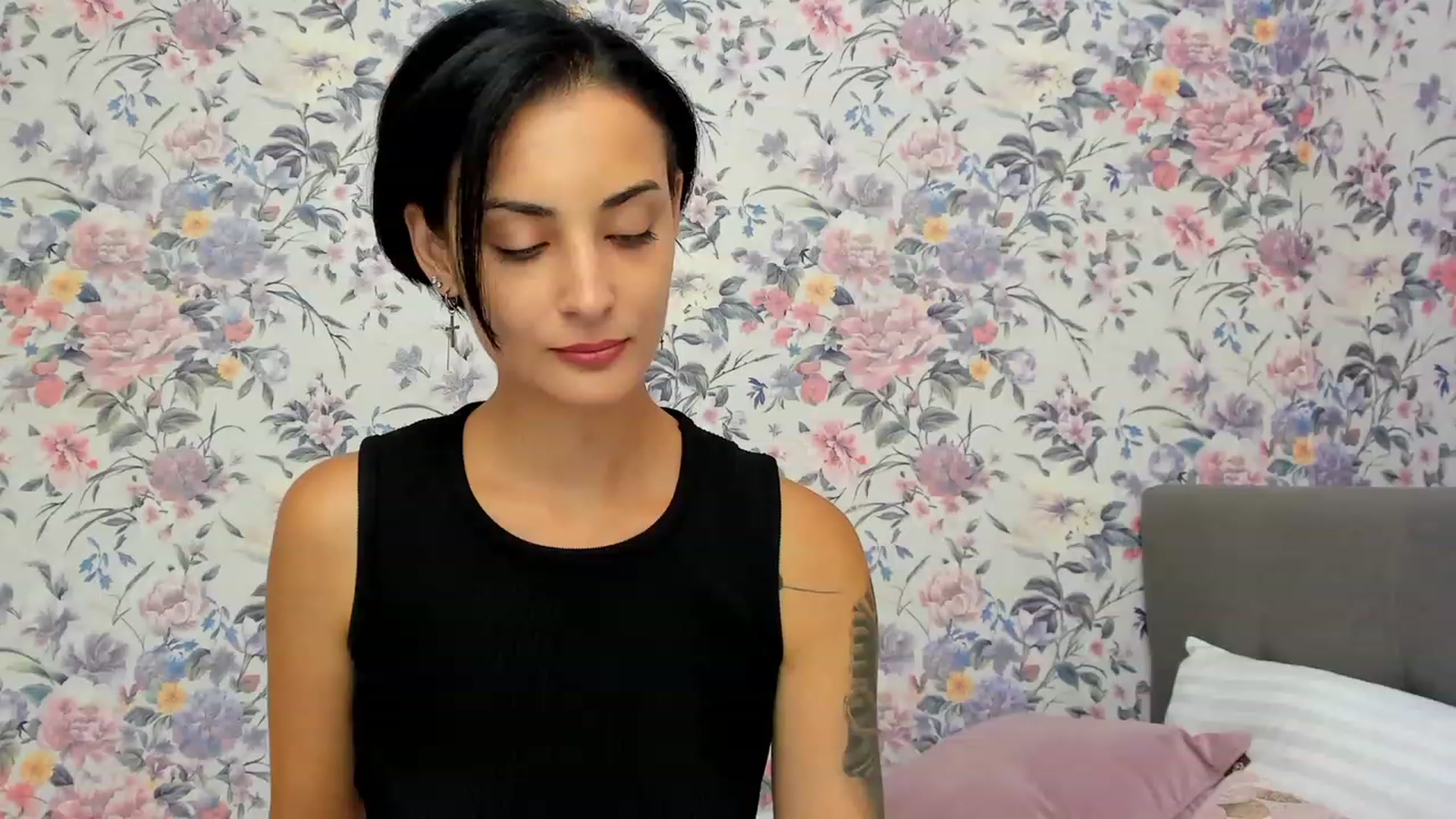 Gallery image thumbnail from TiaChi's myfreecams stream on, 07/29/2023, 13:02 image 10 of 20