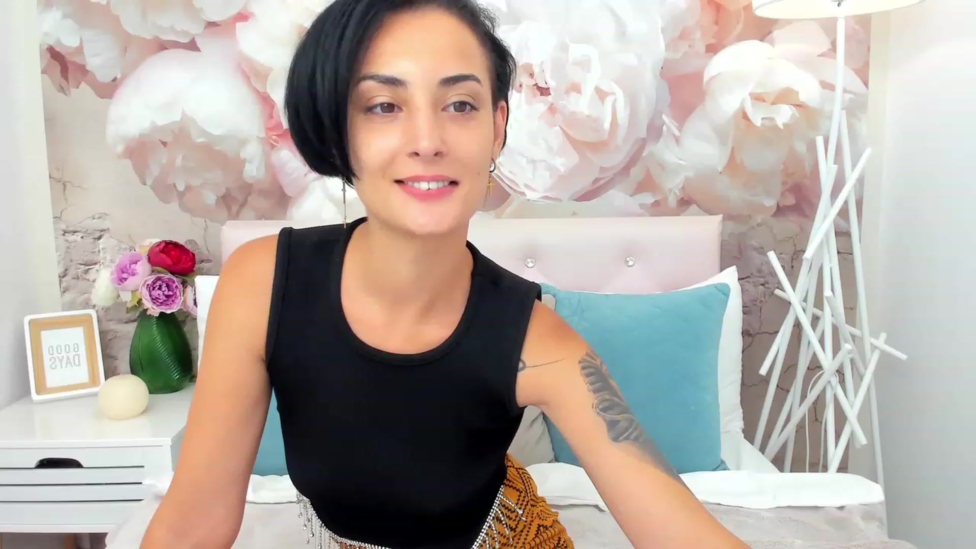 Gallery image thumbnail from TiaChi's myfreecams stream on, 07/29/2023, 15:02 image 6 of 20