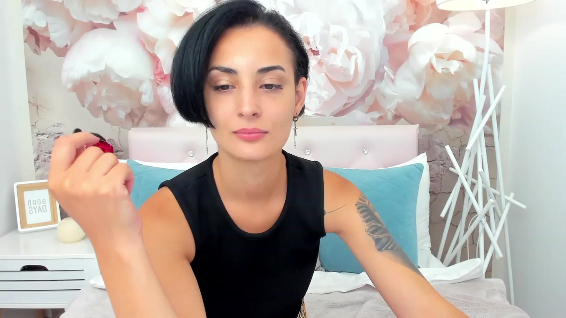 Gallery image thumbnail from TiaChi's myfreecams stream on, 07/29/2023, 15:02 image 15 of 20
