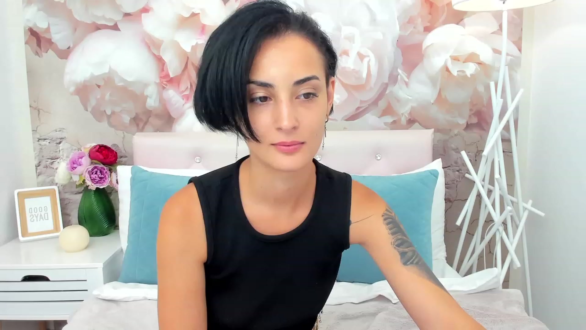 Gallery image thumbnail from TiaChi's myfreecams stream on, 07/29/2023, 15:02 image 17 of 20