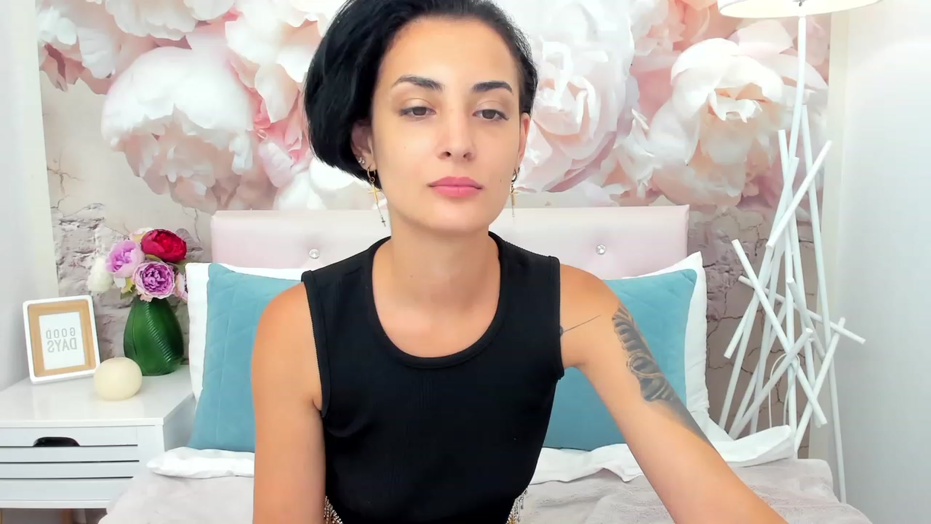 Gallery image thumbnail from TiaChi's myfreecams stream on, 07/29/2023, 15:02 image 18 of 20