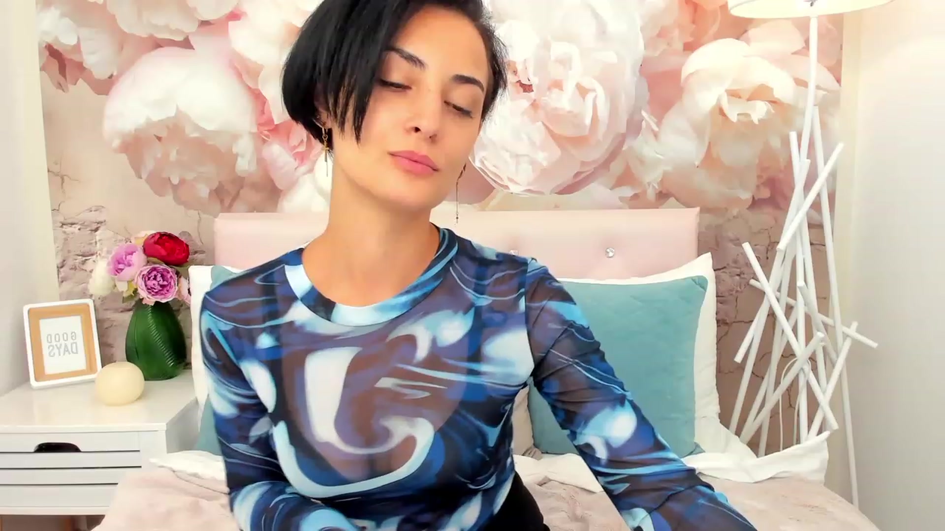 Gallery image thumbnail from TiaChi's myfreecams stream on, 07/29/2023, 15:46 image 13 of 20