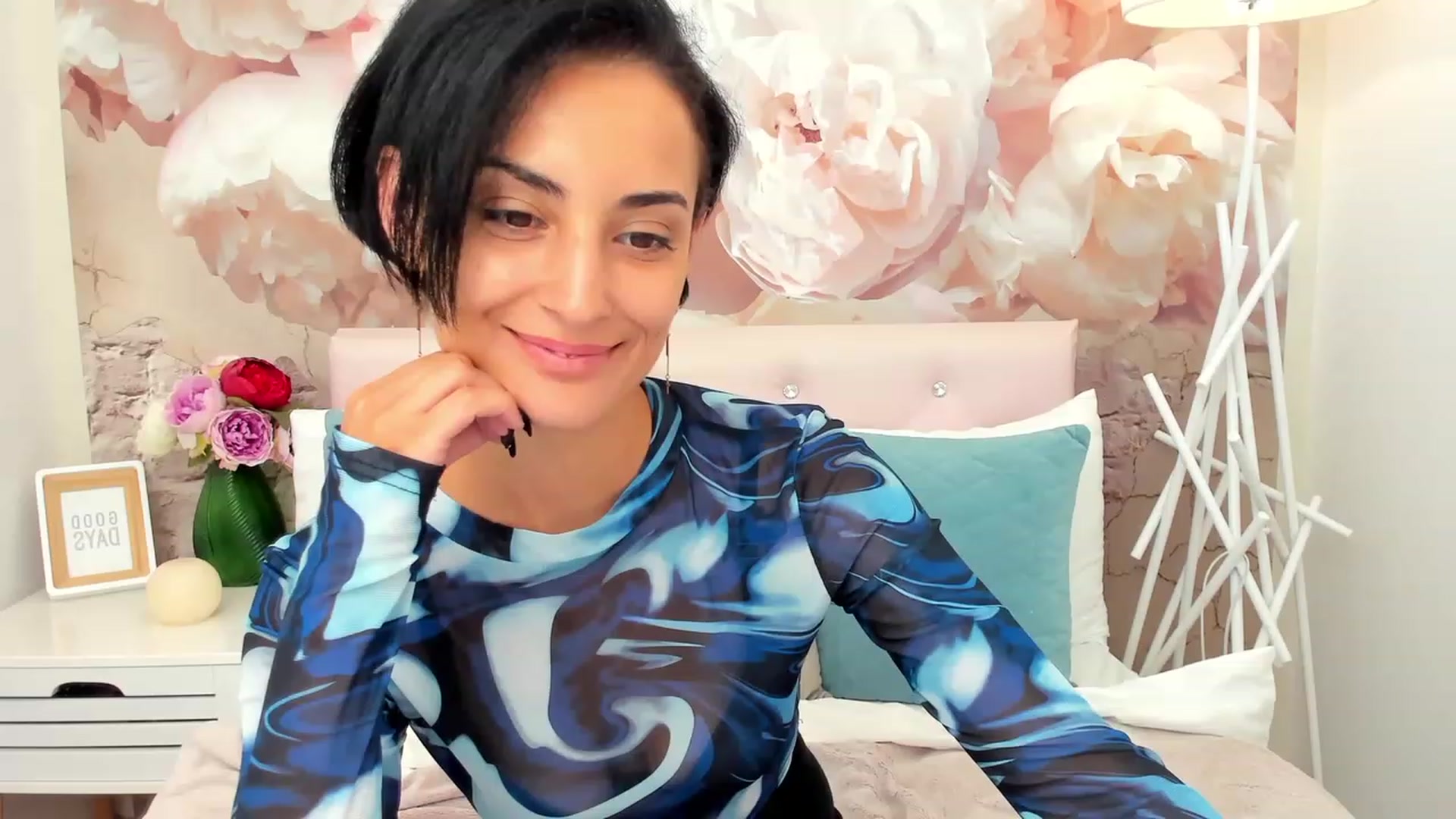 Gallery image thumbnail from TiaChi's myfreecams stream on, 07/29/2023, 15:46 image 16 of 20