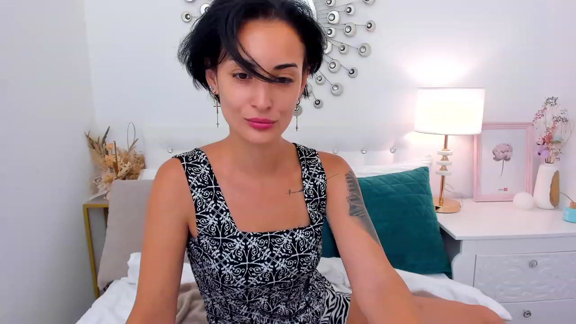 Gallery image thumbnail from TiaChi's myfreecams stream on, 07/30/2023, 13:37 image 13 of 20