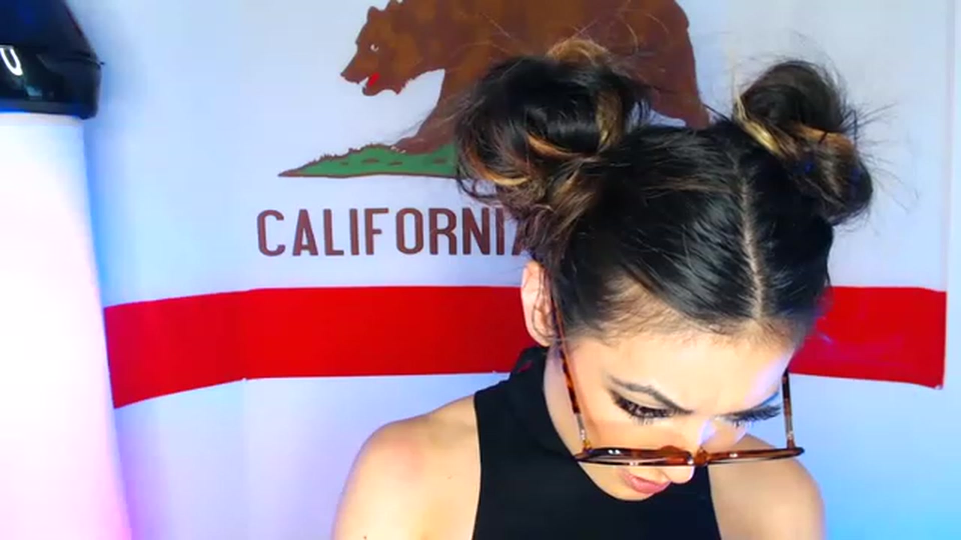 Gallery image thumbnail from Tia_Asaka's myfreecams stream on, 12/03/2022, 15:45 image 3 of 20