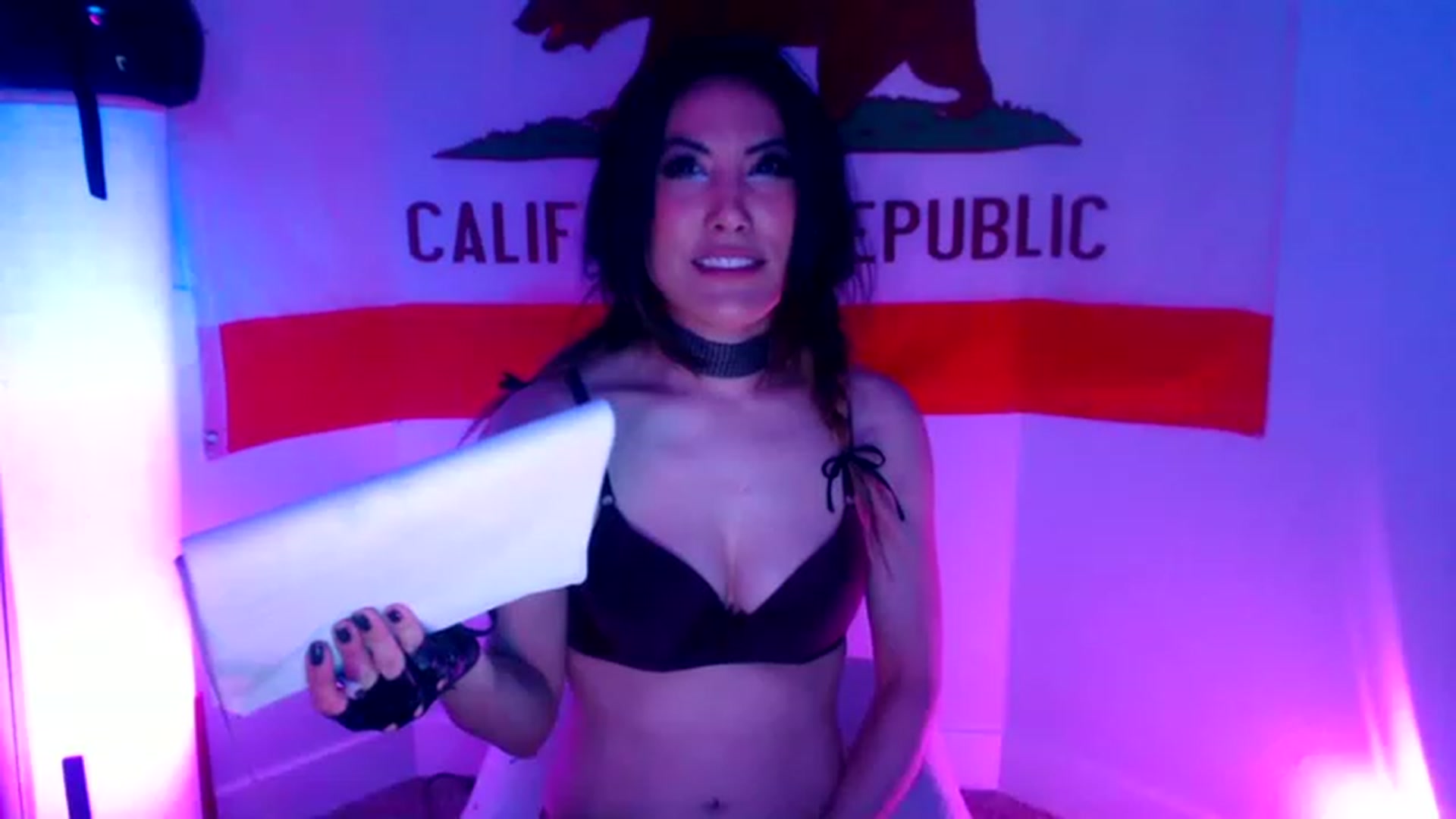 Gallery image thumbnail from Tia_Asaka's myfreecams stream on, 01/17/2023, 12:51 image 8 of 20