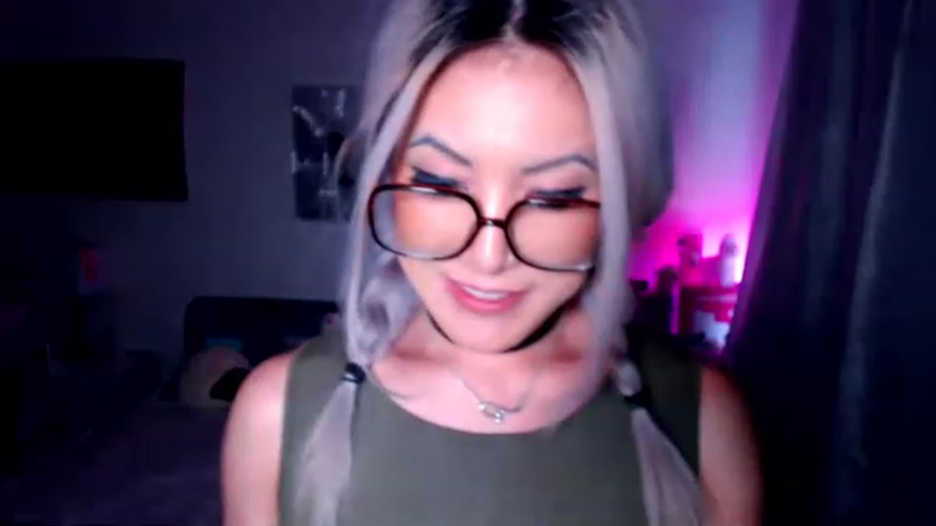 Gallery image thumbnail from Tia_Asaka's myfreecams stream on, 07/16/2023, 17:36 image 8 of 20