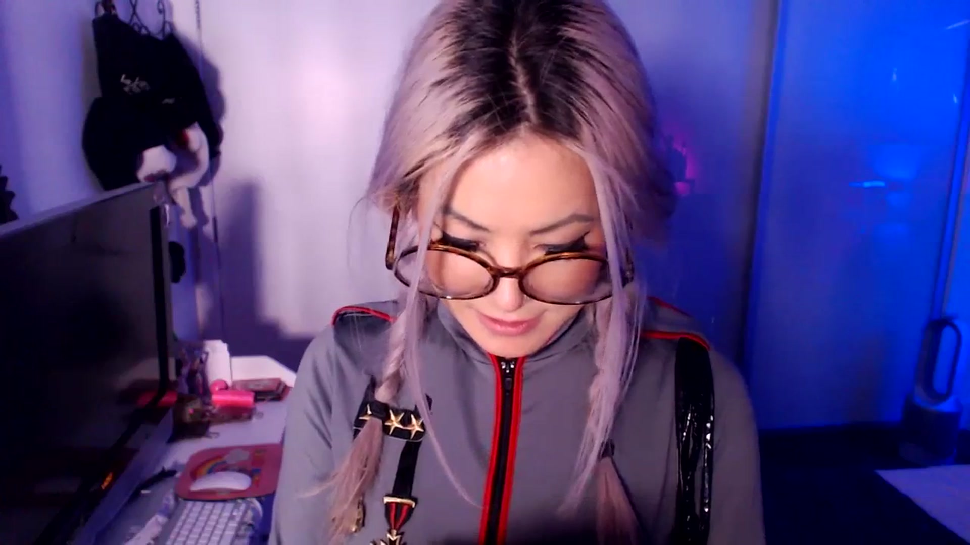 Gallery image thumbnail from Tia_Asaka's myfreecams stream on, 10/30/2023, 12:36 image 15 of 20