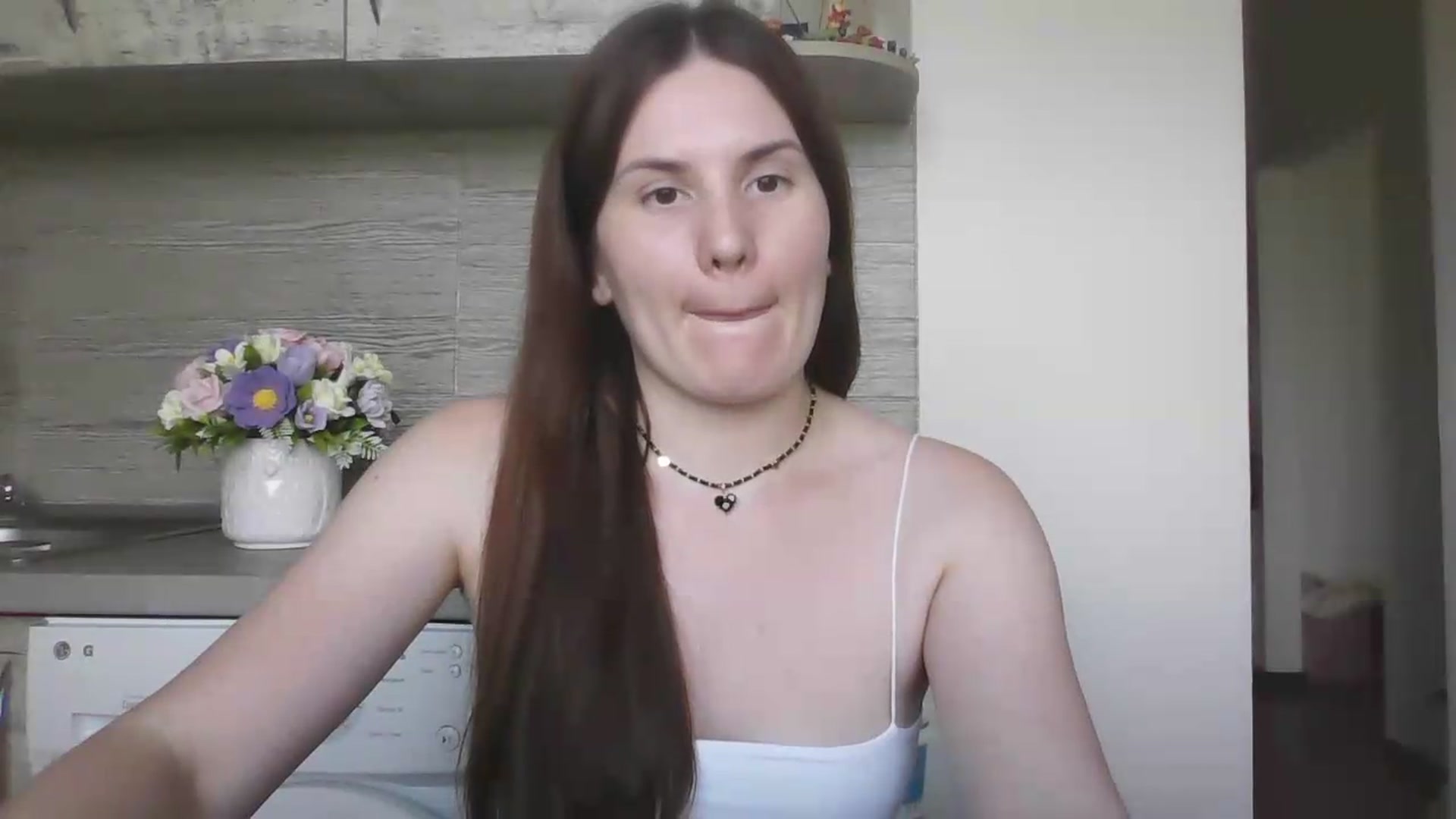 Gallery image thumbnail from TianaBunny's myfreecams stream on, 07/17/2026, 13:03 image 15 of 20