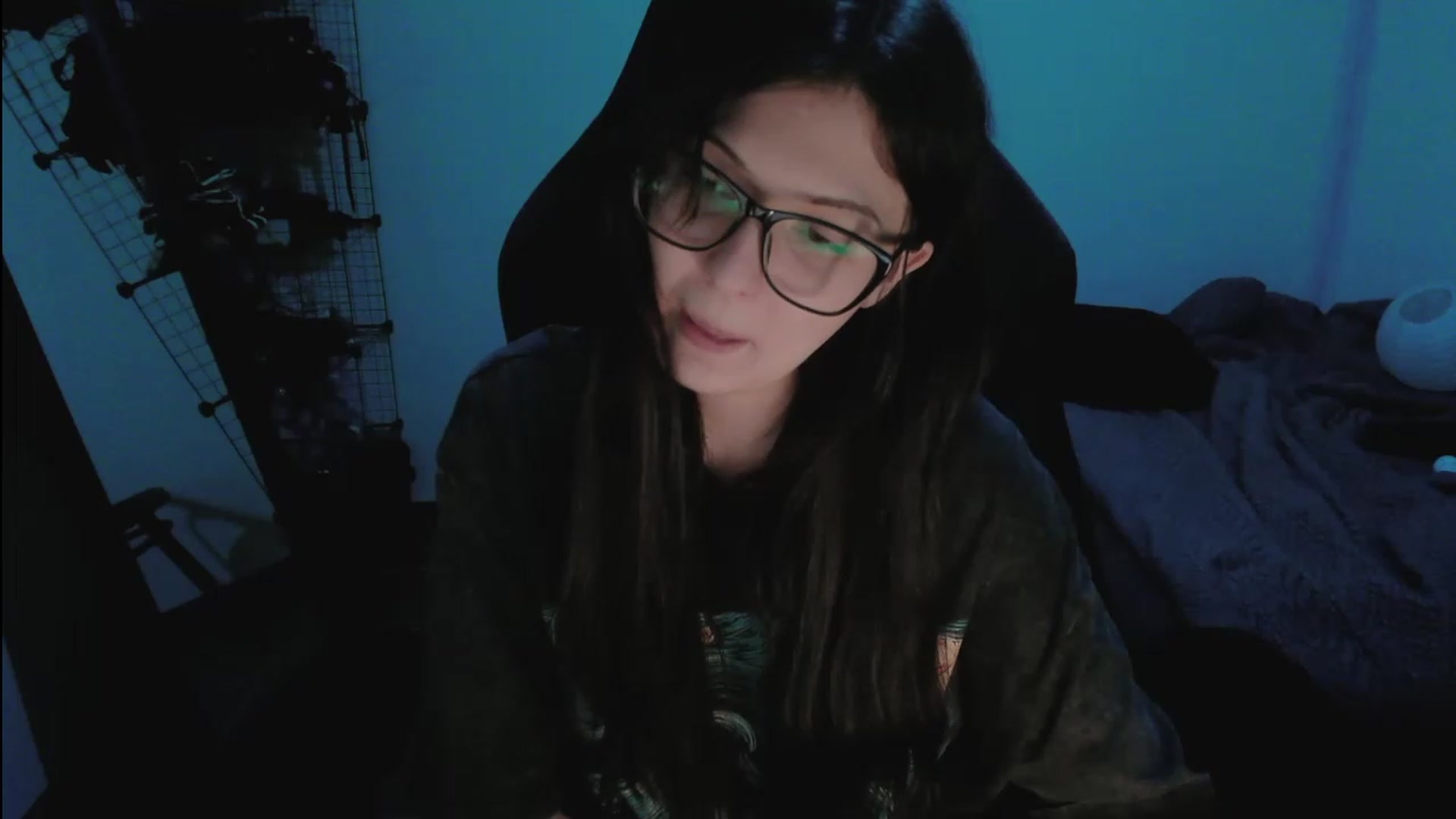Gallery image thumbnail from TicklishBones's myfreecams stream on, 05/25/2023, 06:27 image 14 of 20