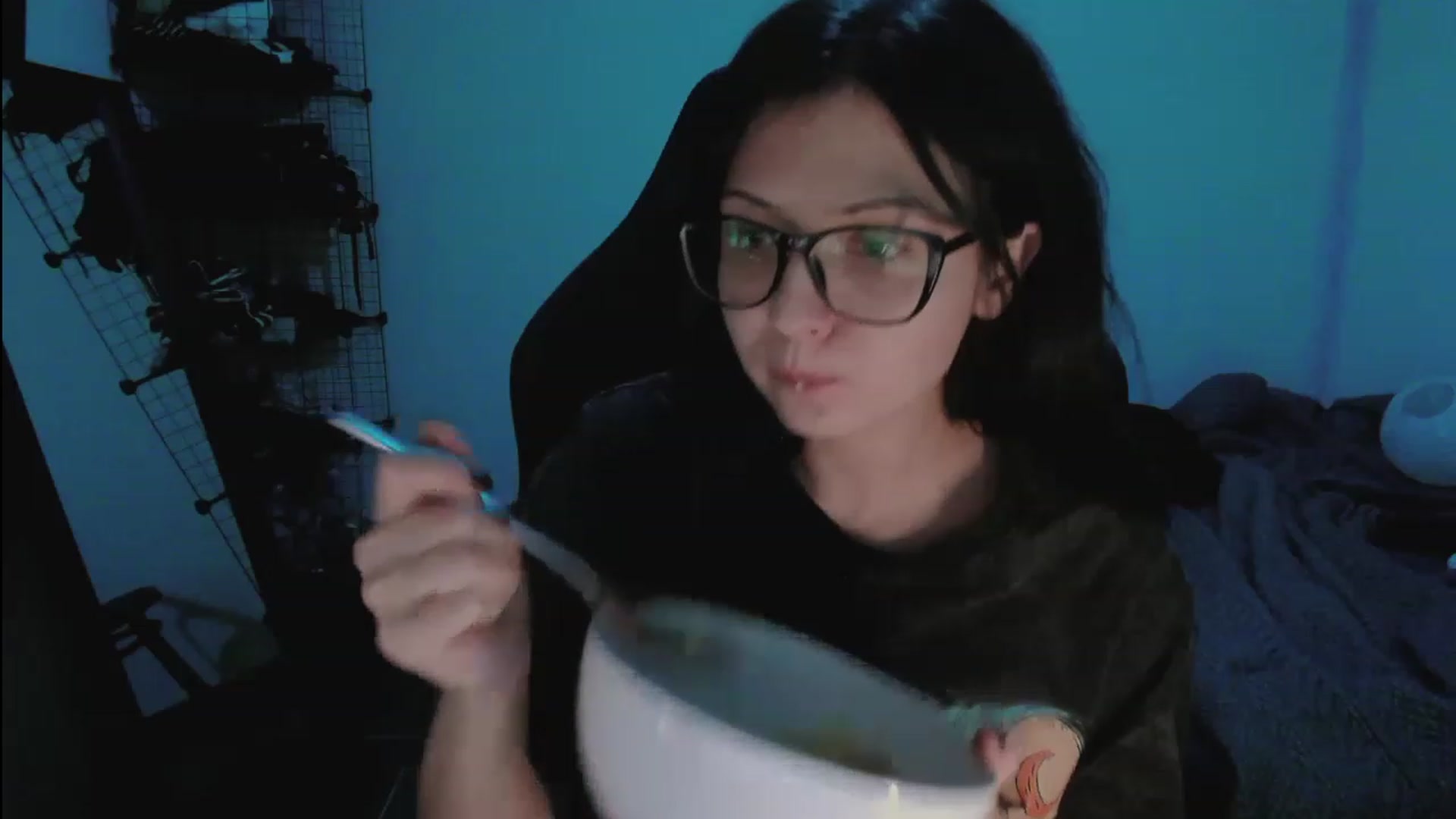 Gallery image thumbnail from TicklishBones's myfreecams stream on, 05/25/2023, 06:27 image 16 of 20