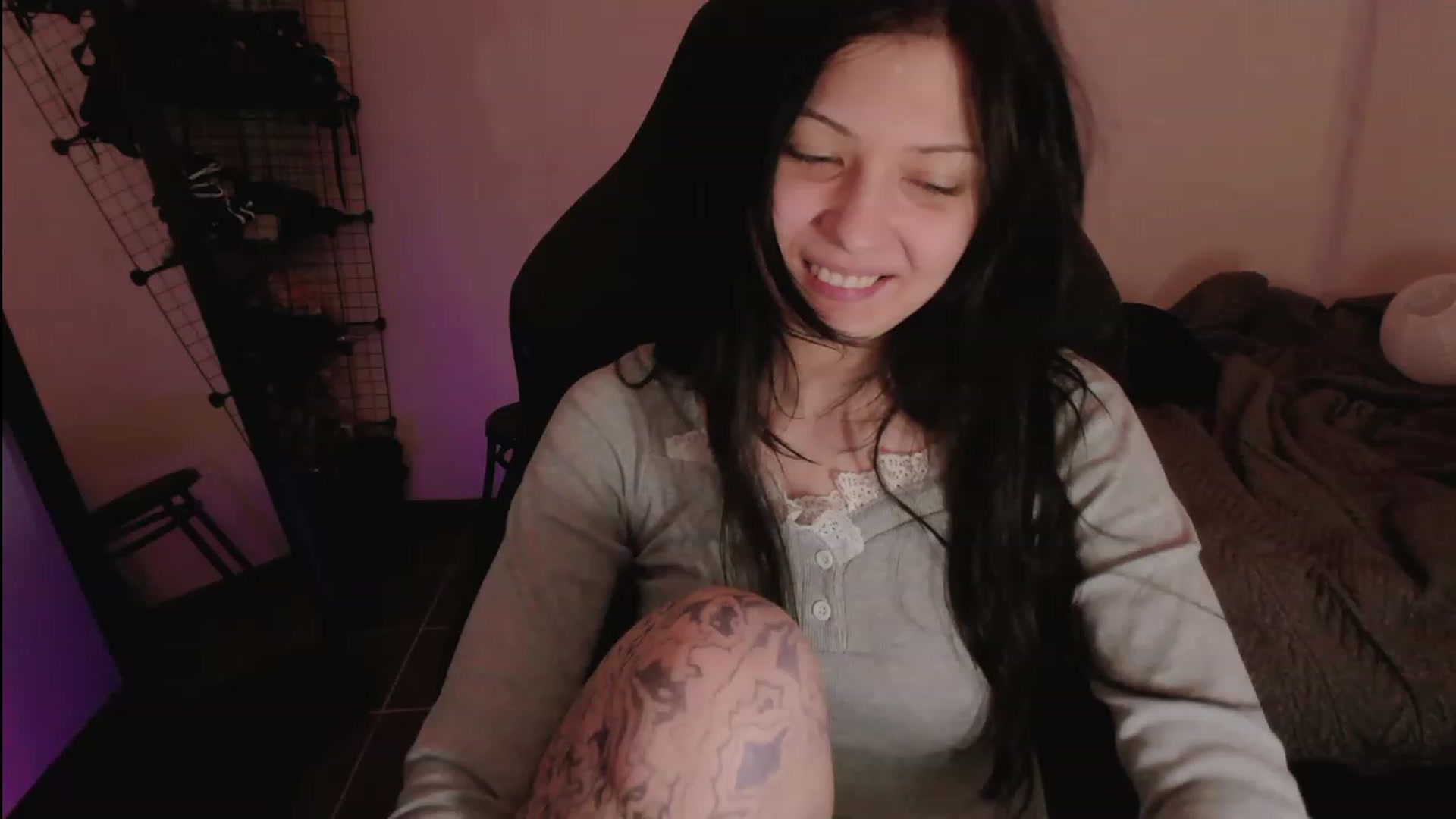Gallery image thumbnail from TicklishBones's myfreecams stream on, 05/26/2023, 02:28 image 5 of 20